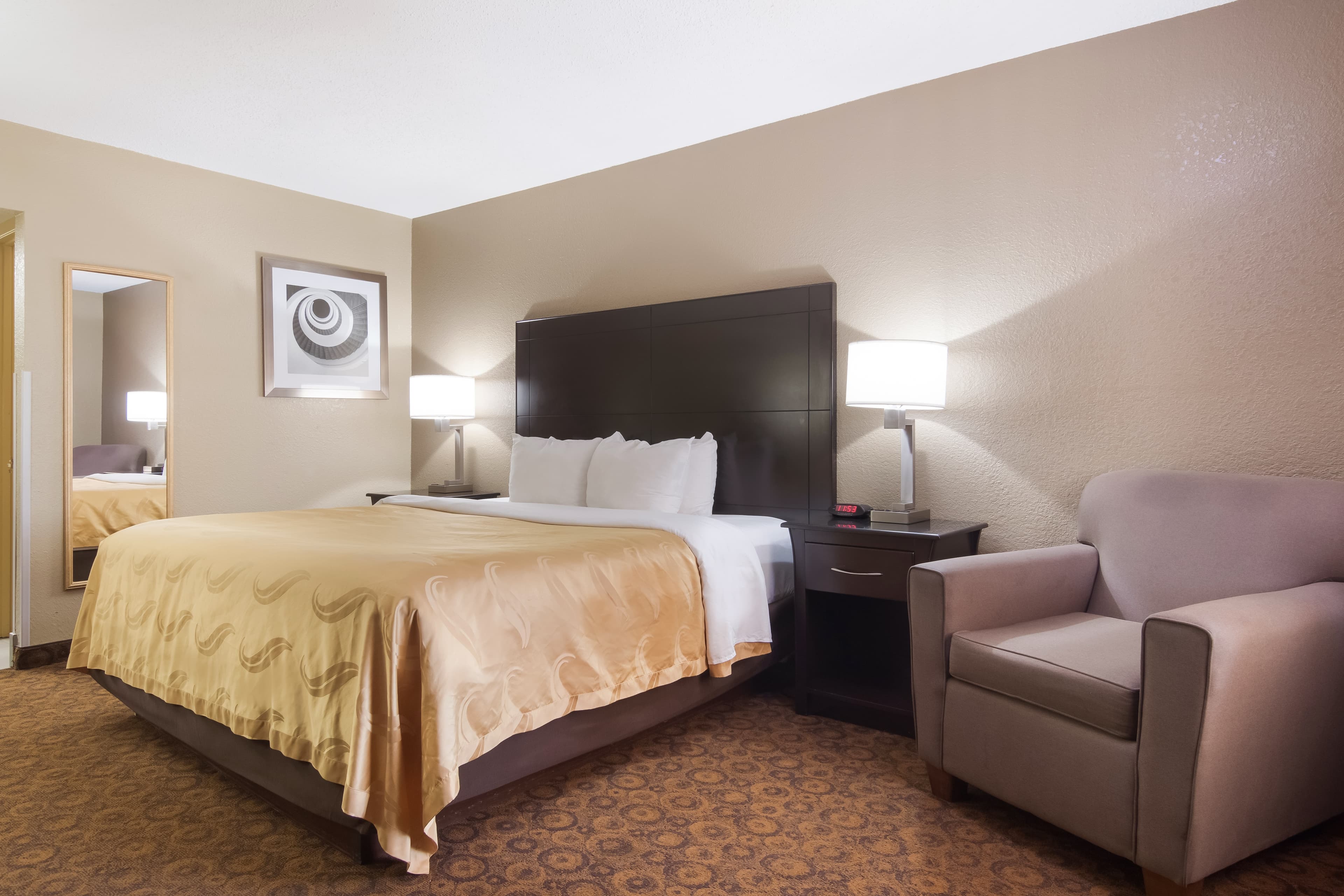 Quality Inn Magnolia - Image 1