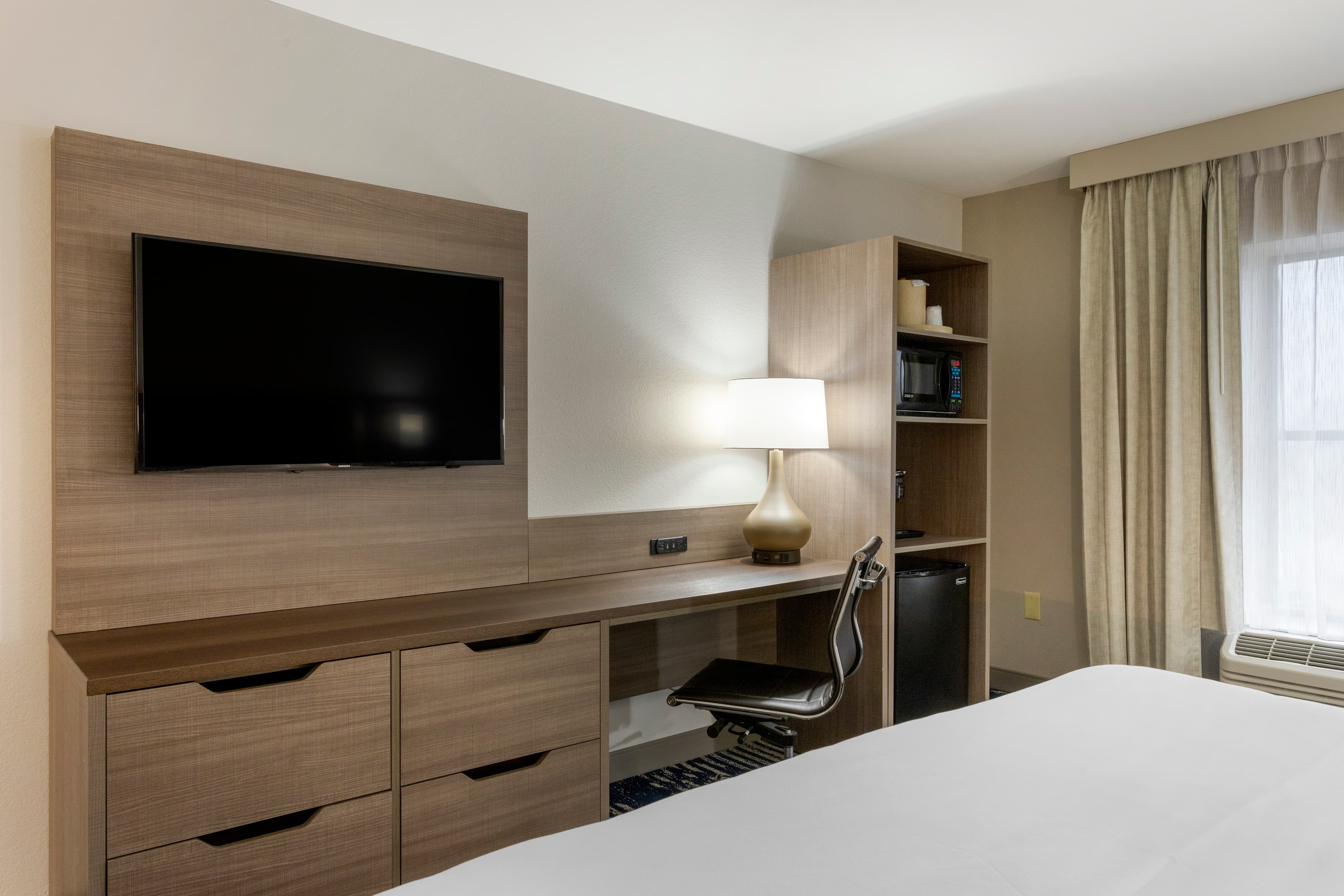 Comfort Inn & Suites Hot Springs Midtown — 8