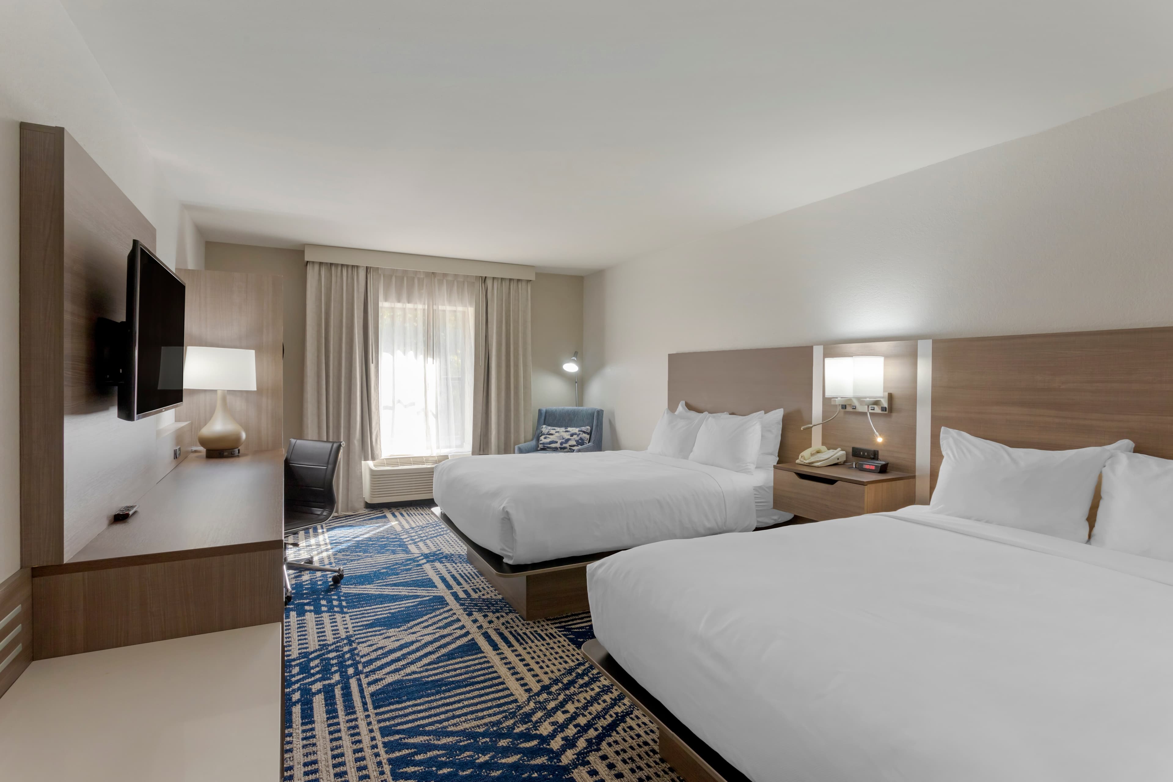Comfort Inn & Suites Hot Springs Midtown - Image 3