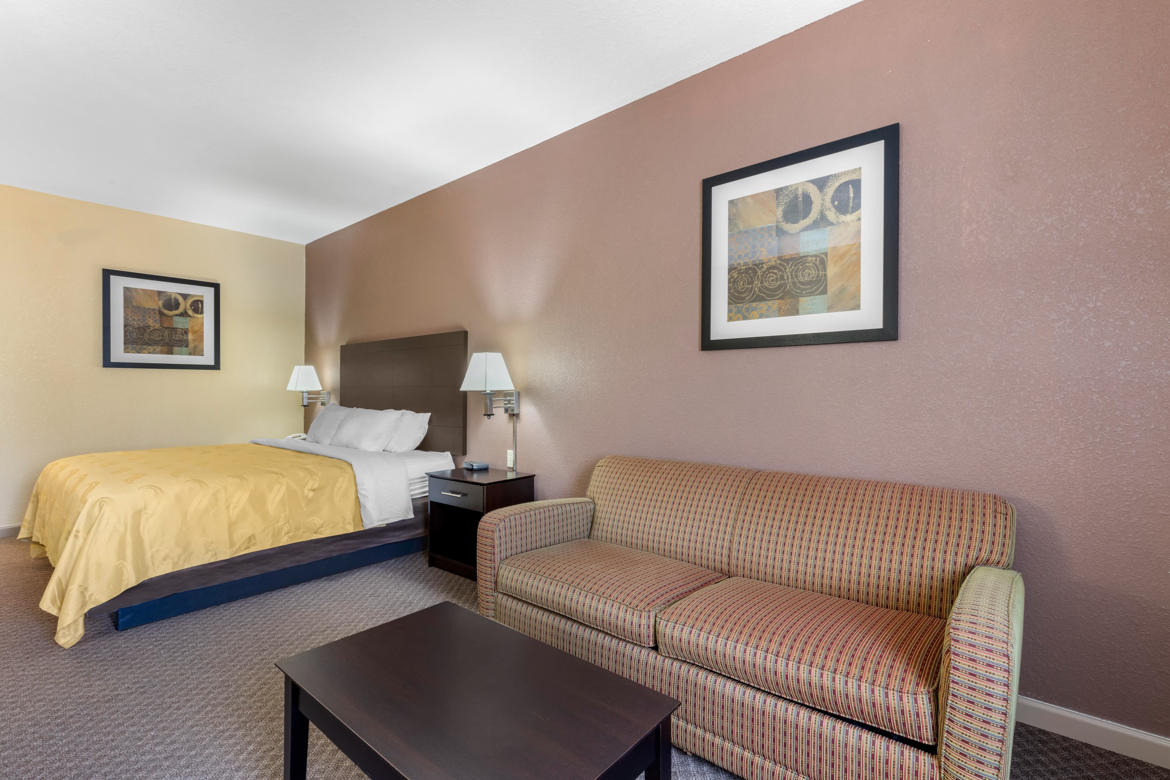 Quality Inn West Memphis I-40 - Image 5