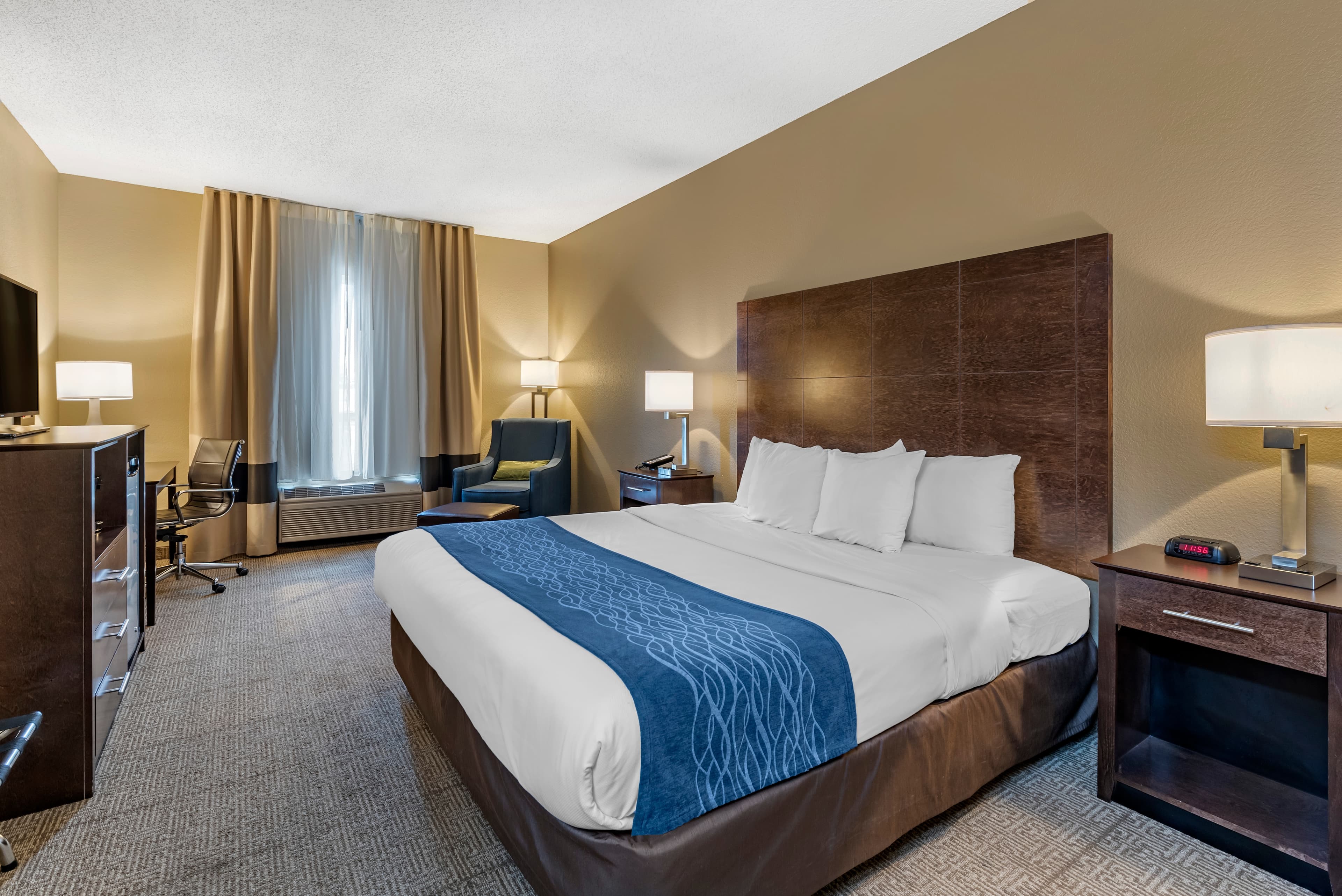 Comfort Inn & Suites Bryant - Benton - Image 1