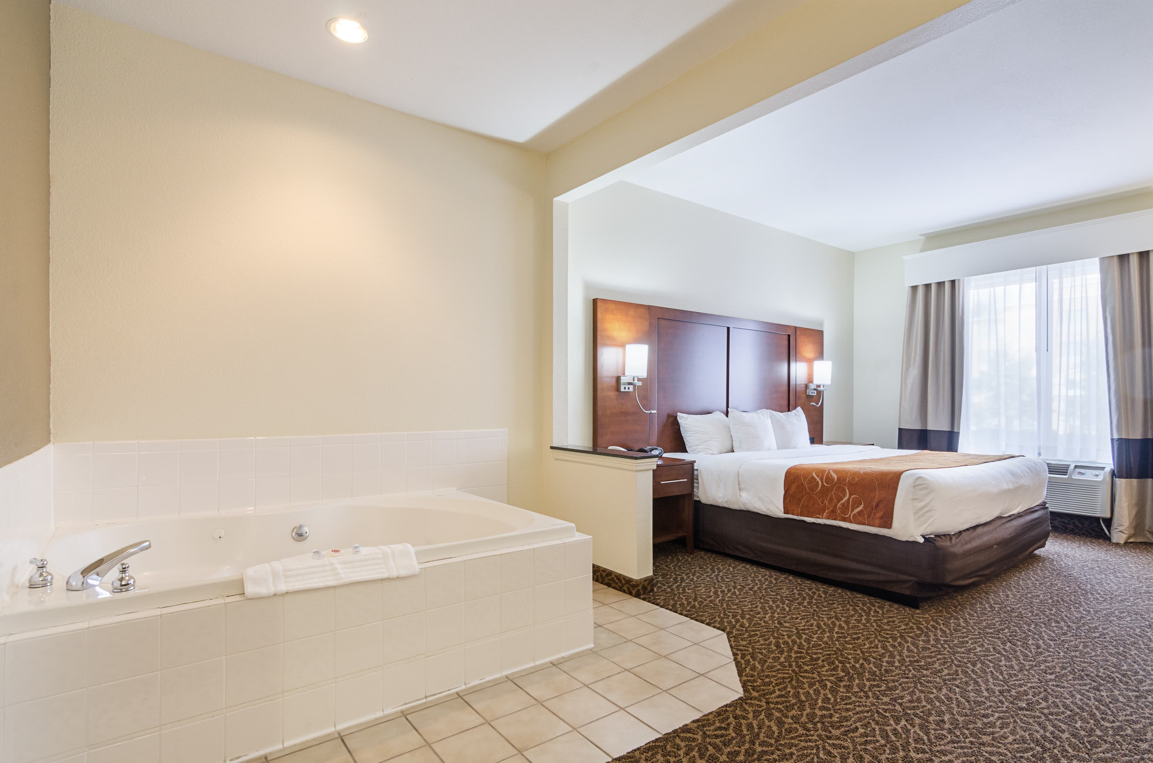 Quality Suites Springdale West I-49 — 48