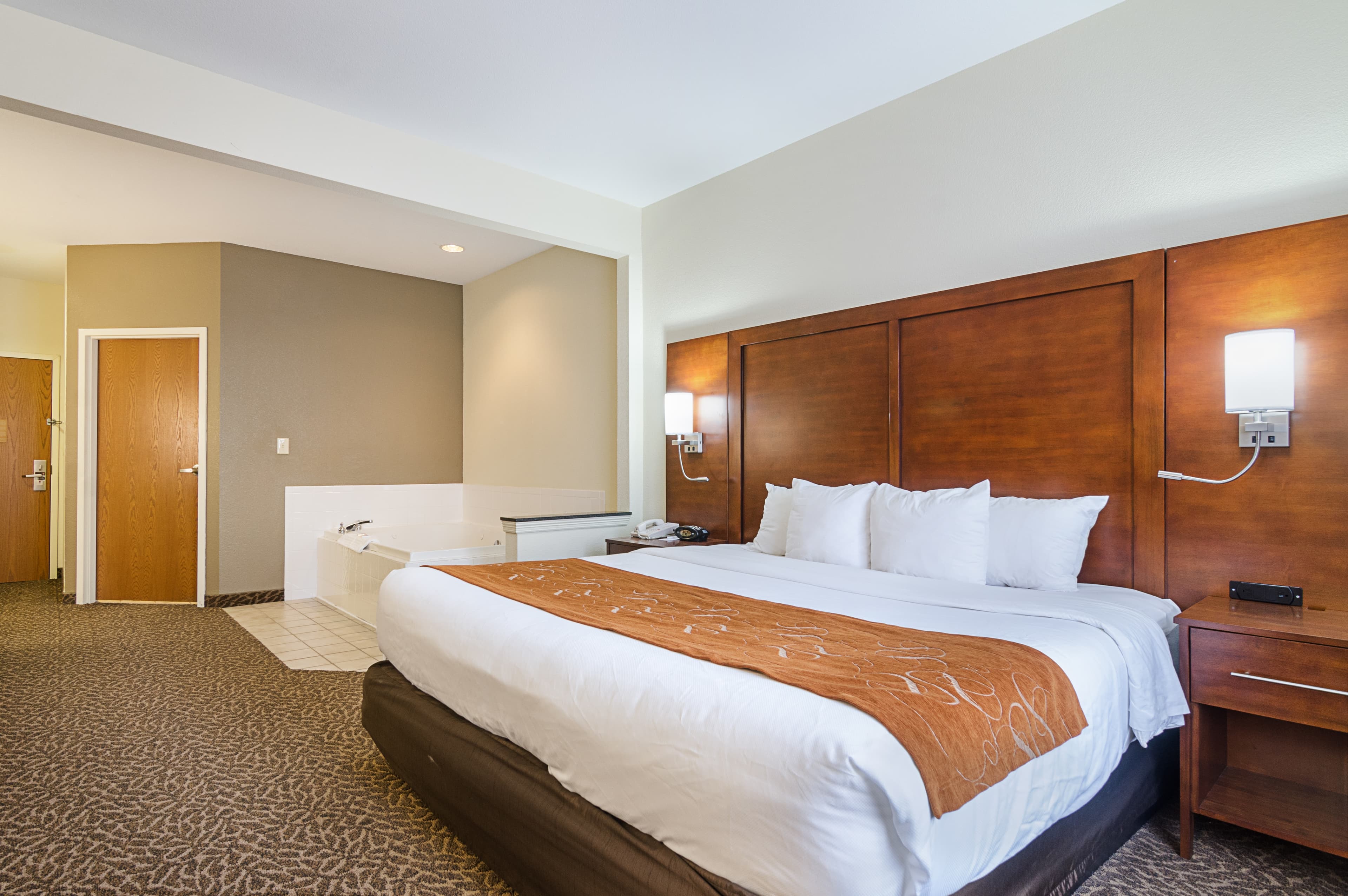 Quality Suites Springdale West I-49 — 51