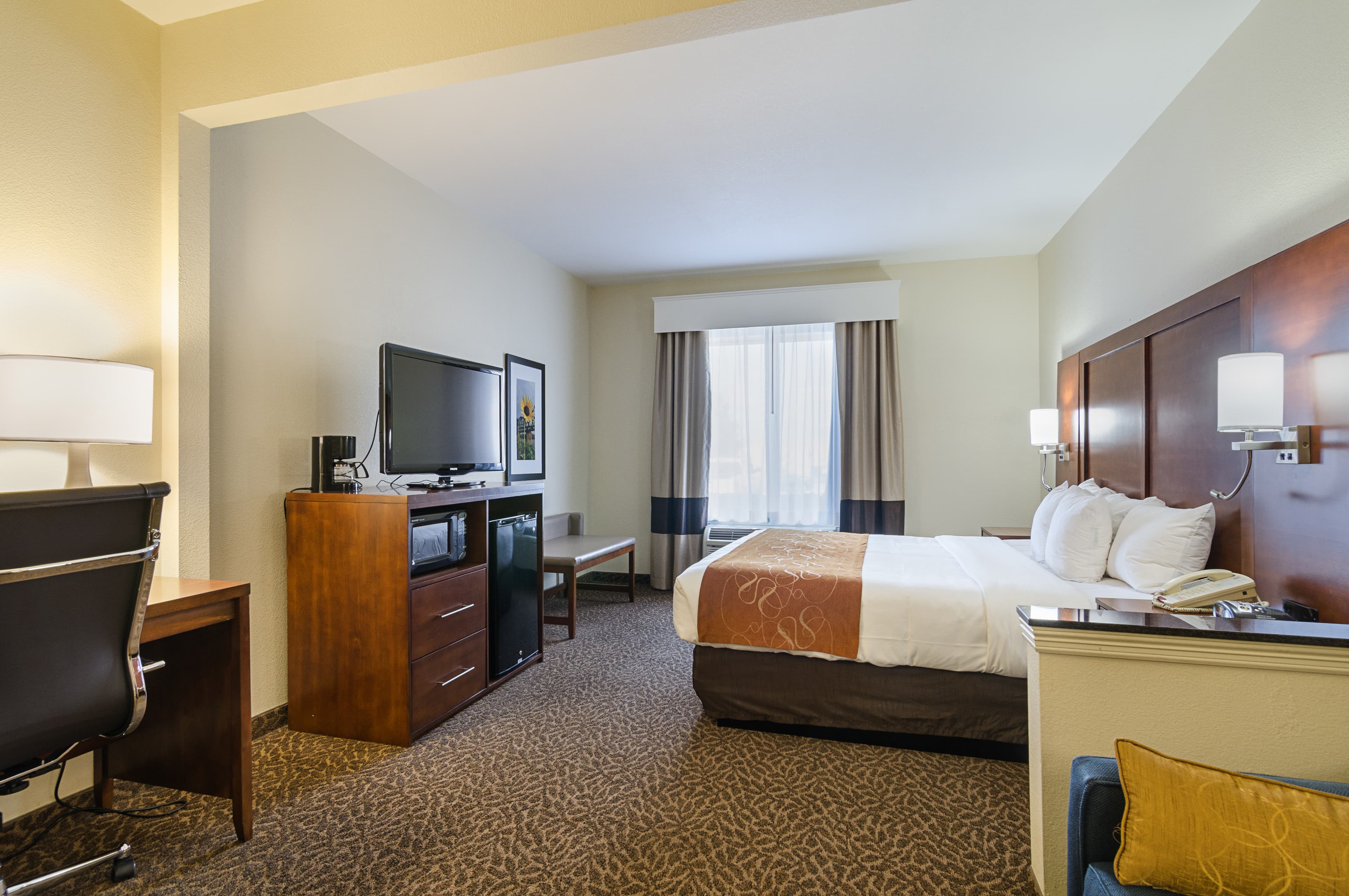 Quality Suites Springdale West I-49 — 10