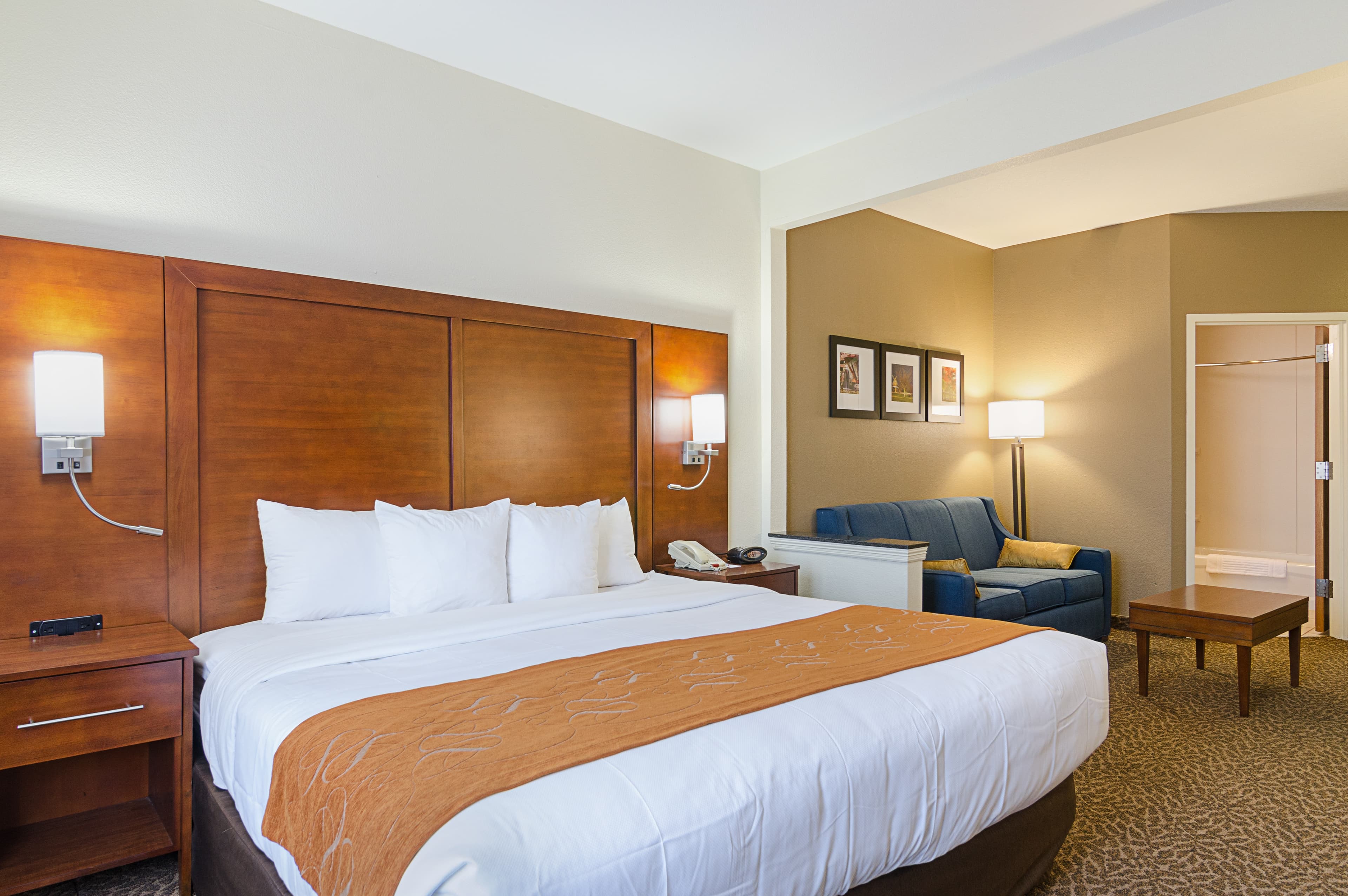 Quality Suites Springdale West I-49 — 11
