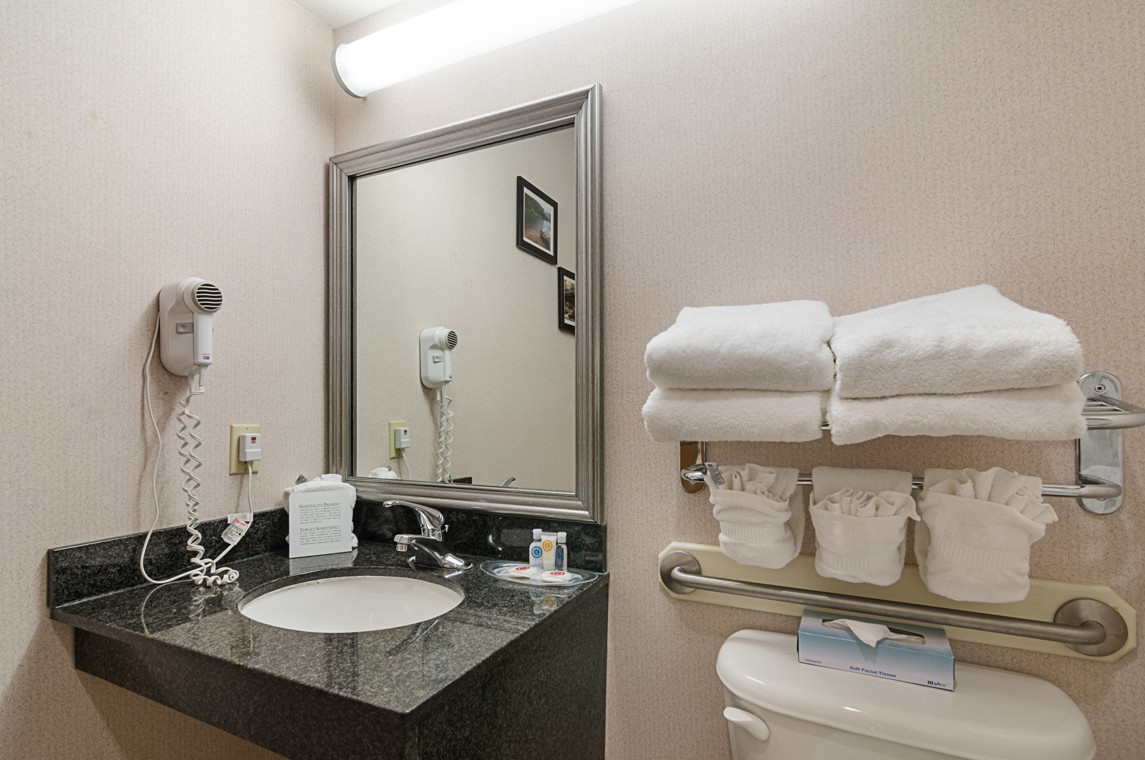 Quality Suites Springdale West I-49 — 6