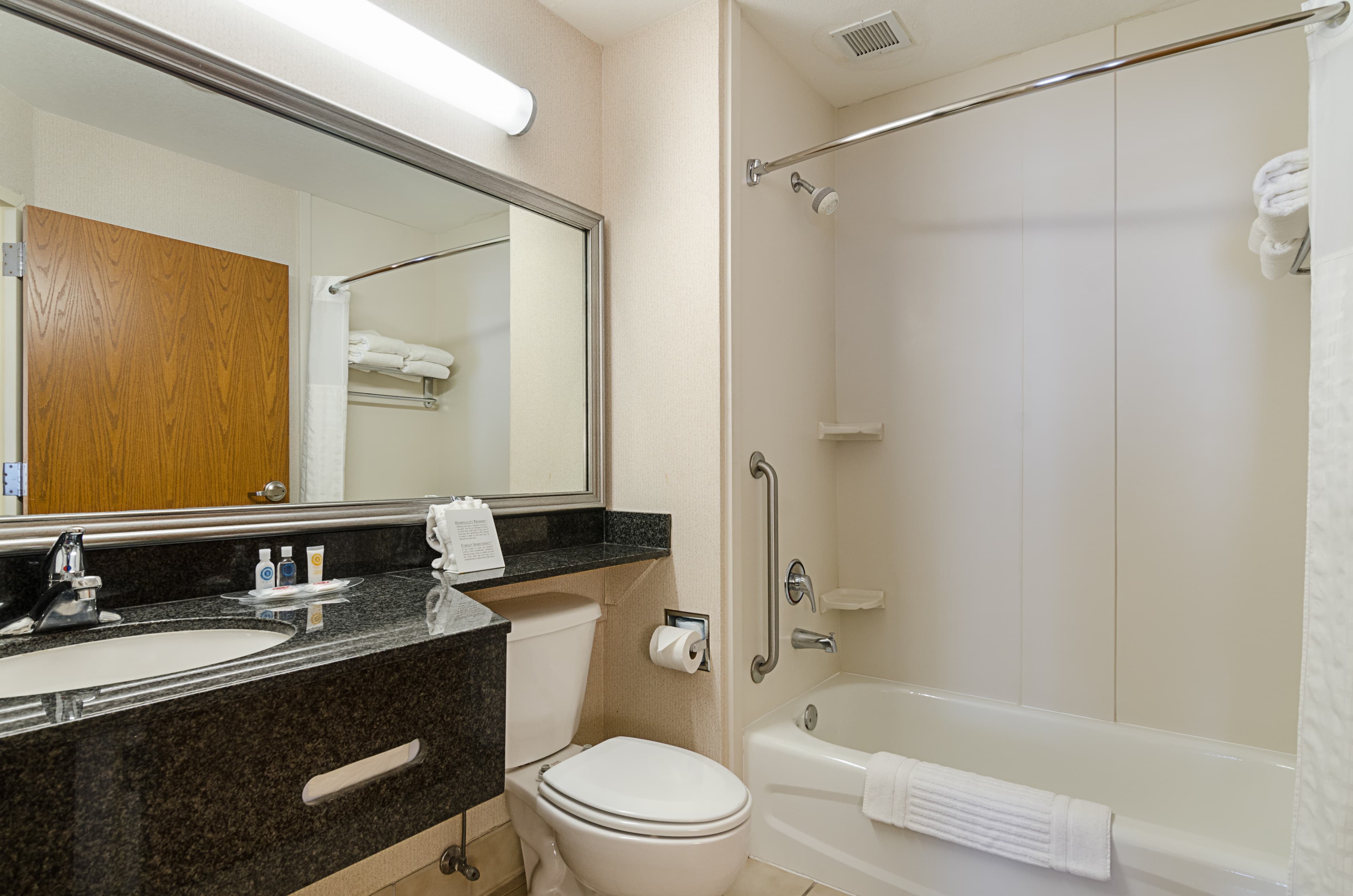 Quality Suites Springdale West I-49 — 14
