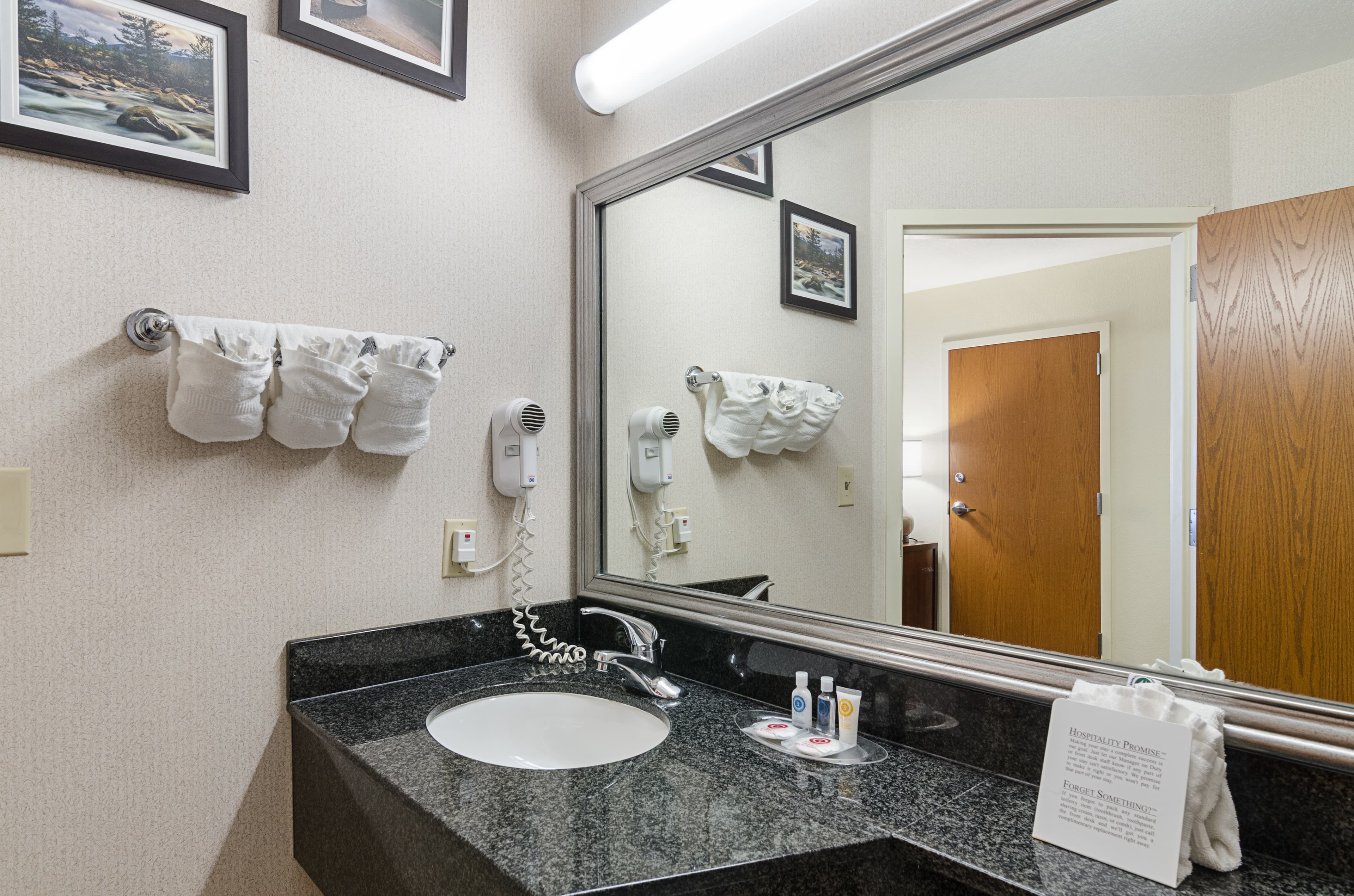 Quality Suites Springdale West I-49 — 16
