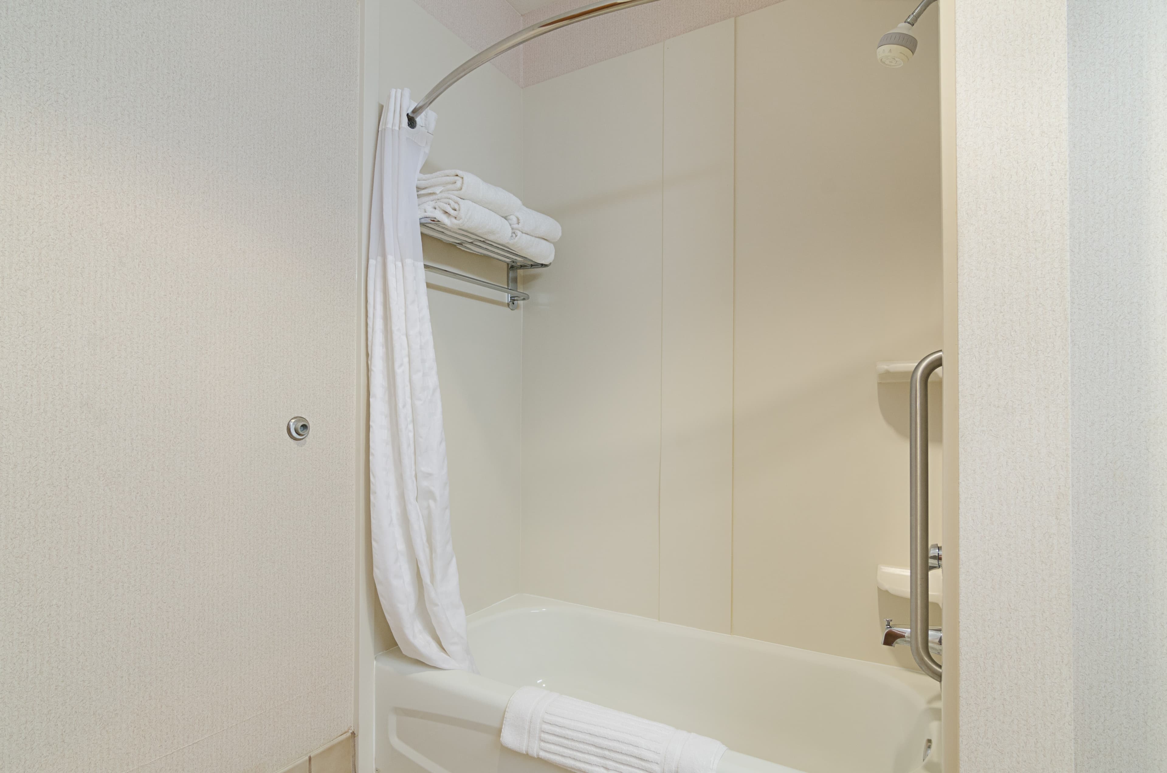 Quality Suites Springdale West I-49 — 17
