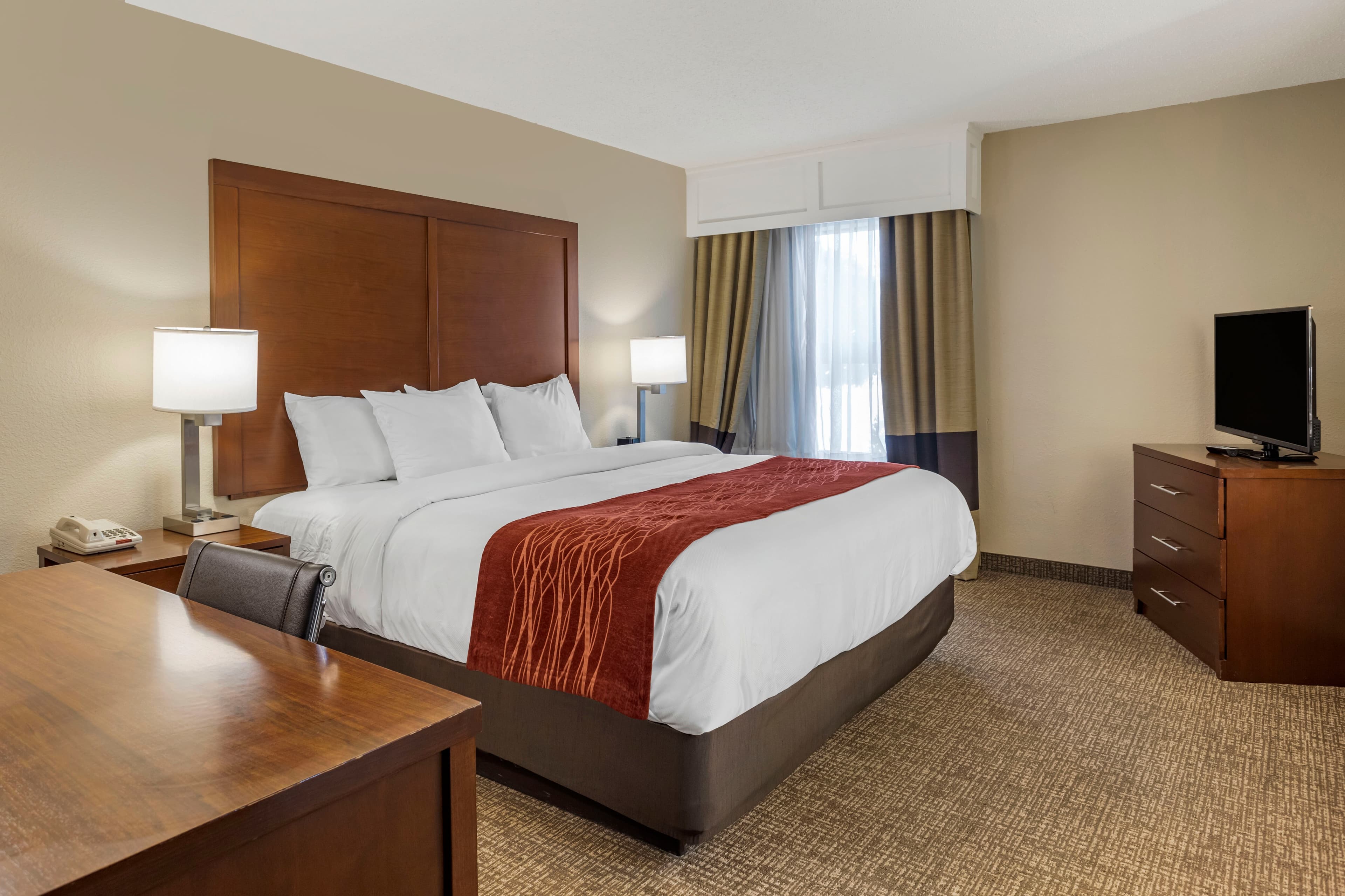 Comfort Inn & Suites Little Rock Airport - Image 1
