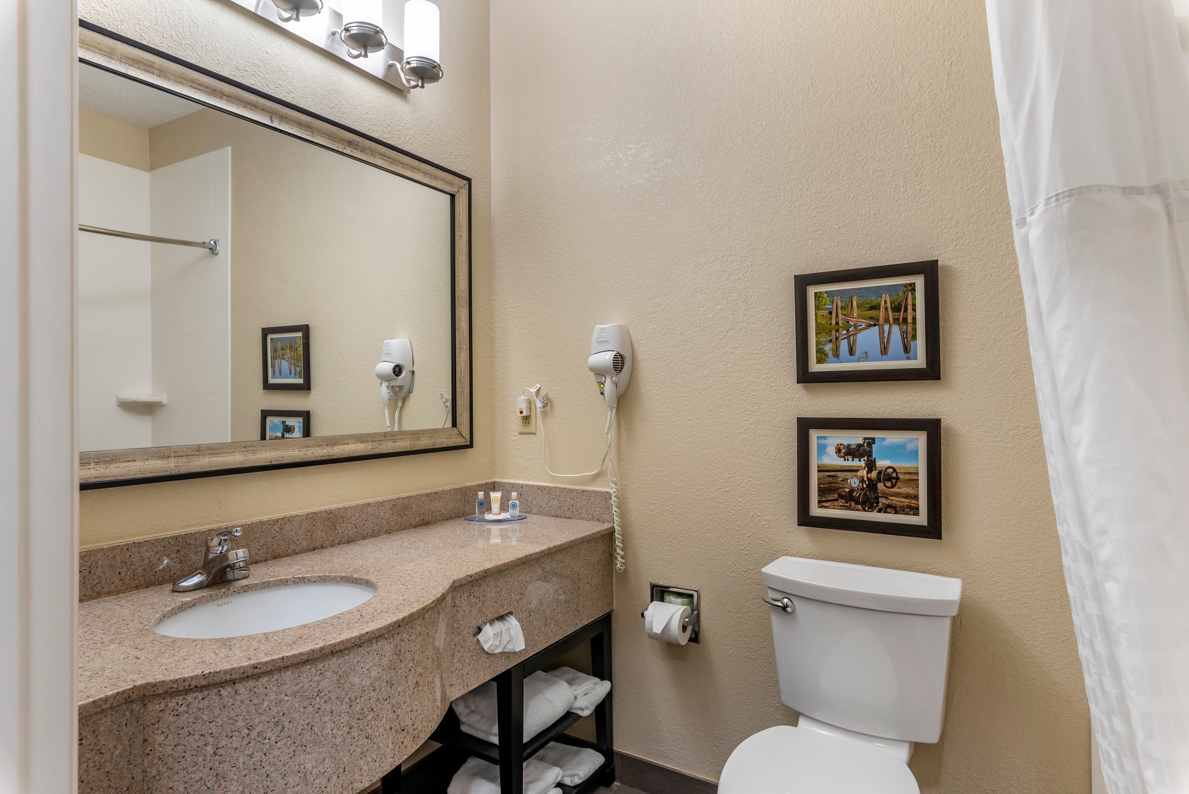Comfort Inn & Suites El Dorado — 19