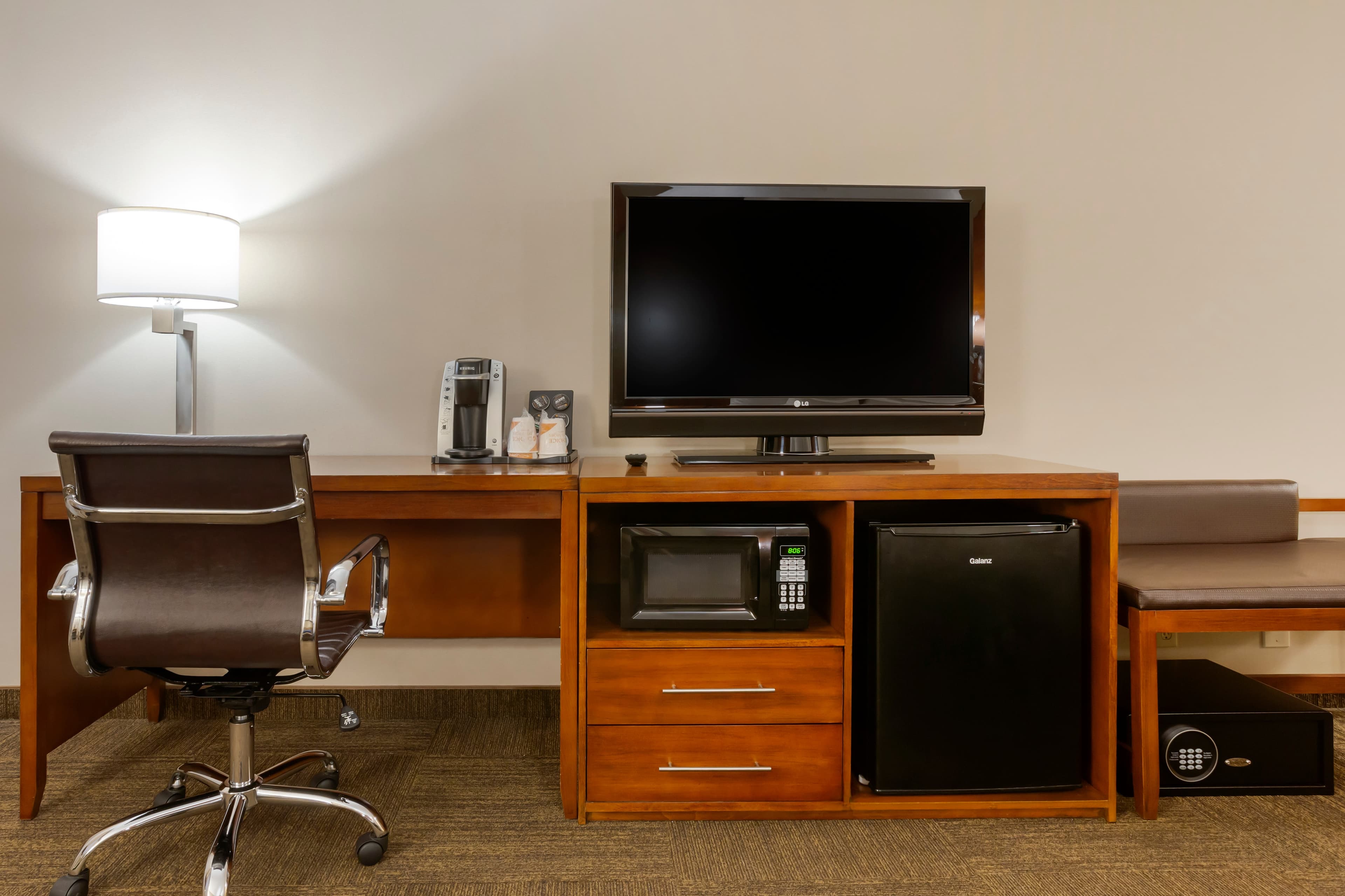 Comfort Inn & Suites Presidential — 10