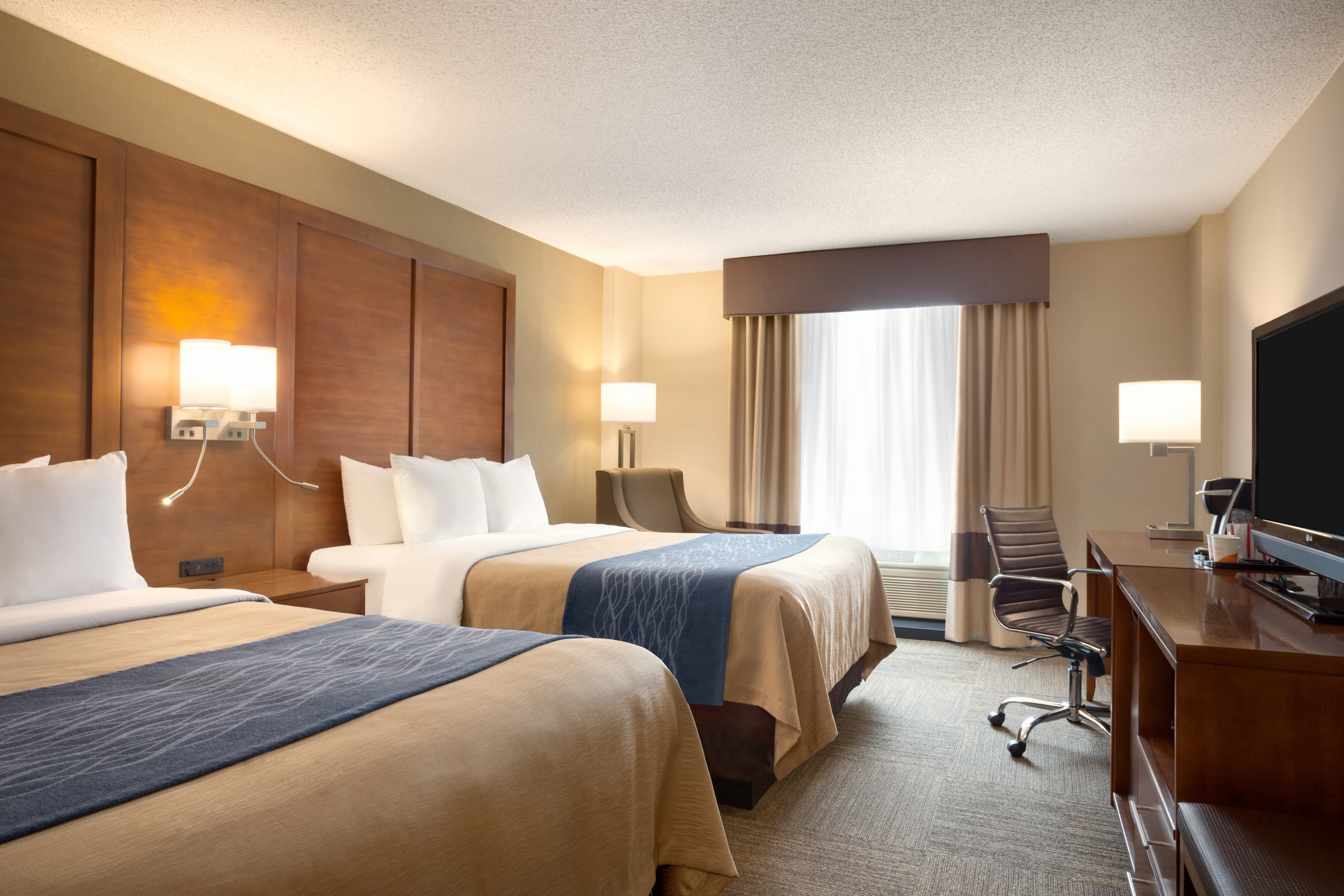 Comfort Inn & Suites Presidential — 13