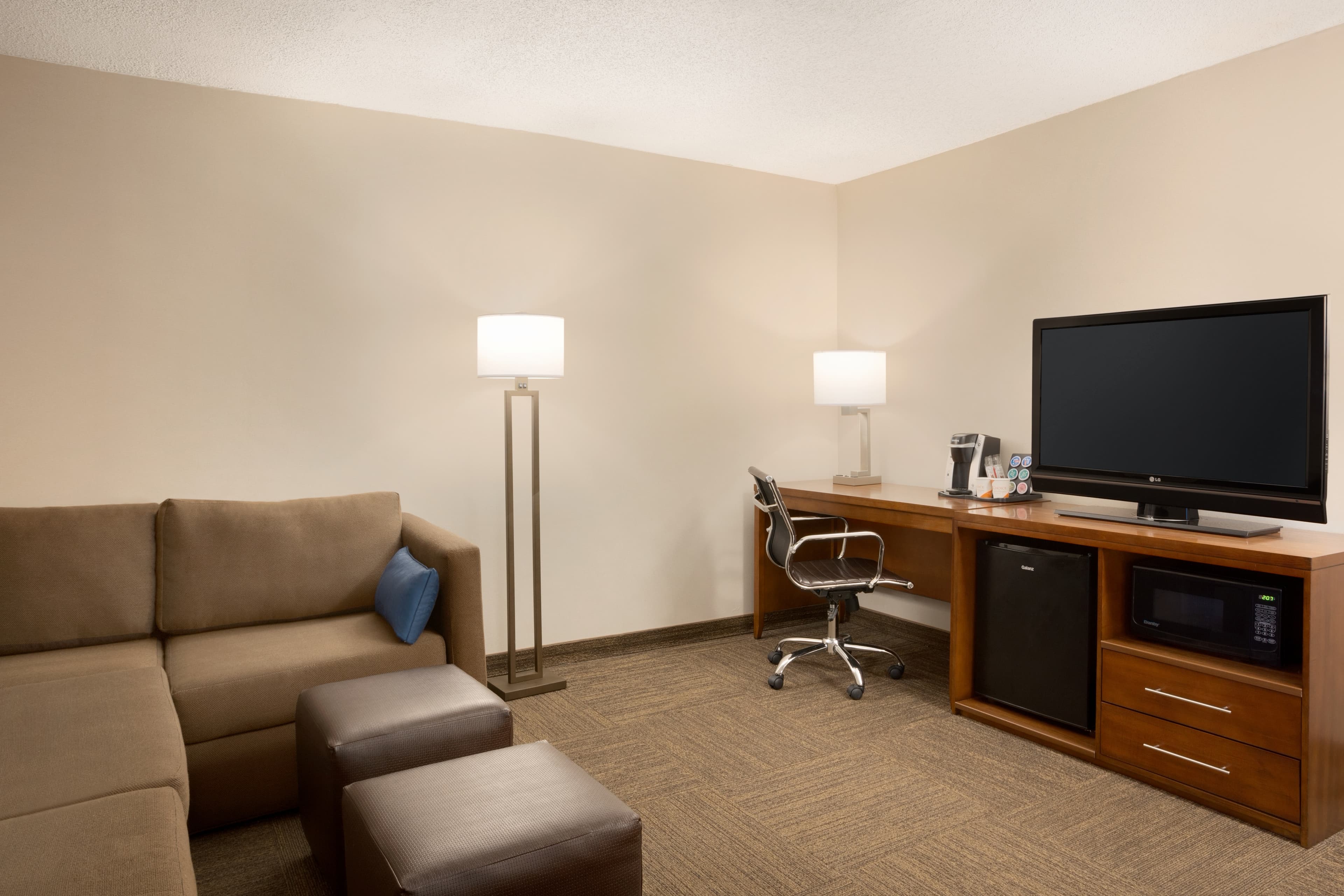 Comfort Inn & Suites Presidential — 21