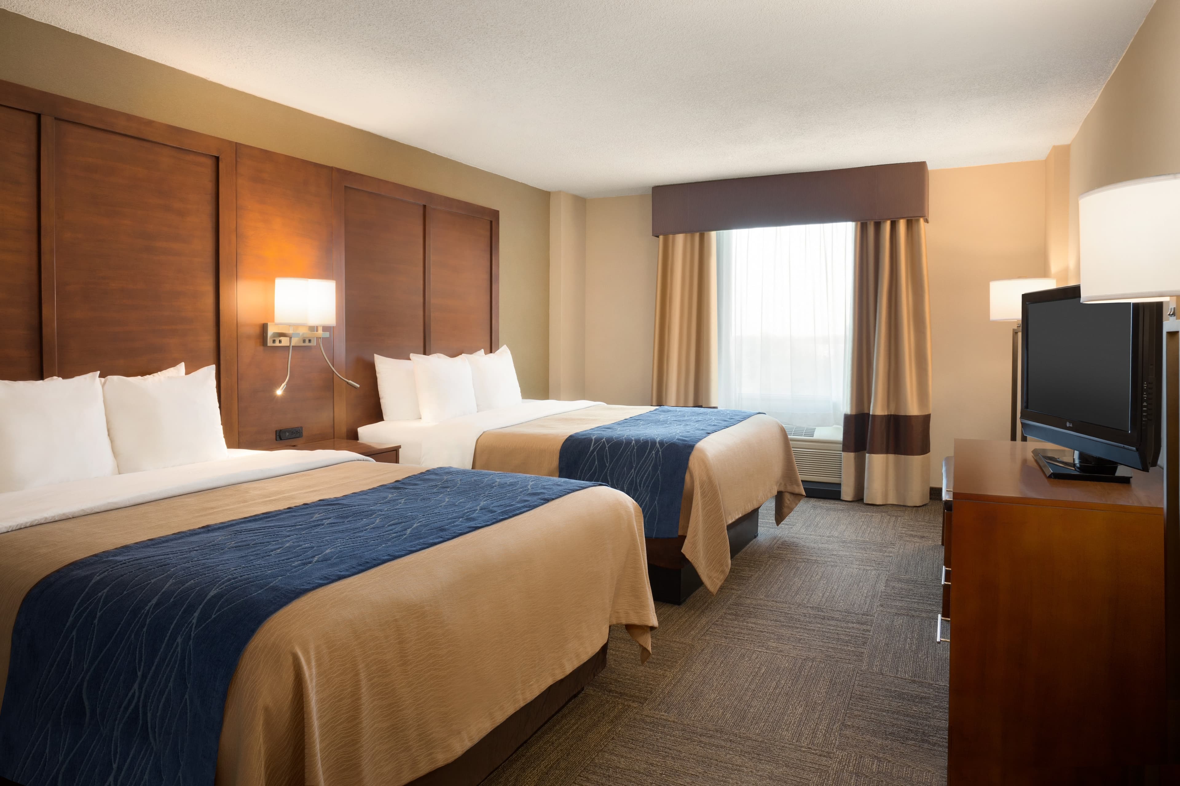 Comfort Inn & Suites Presidential — 22