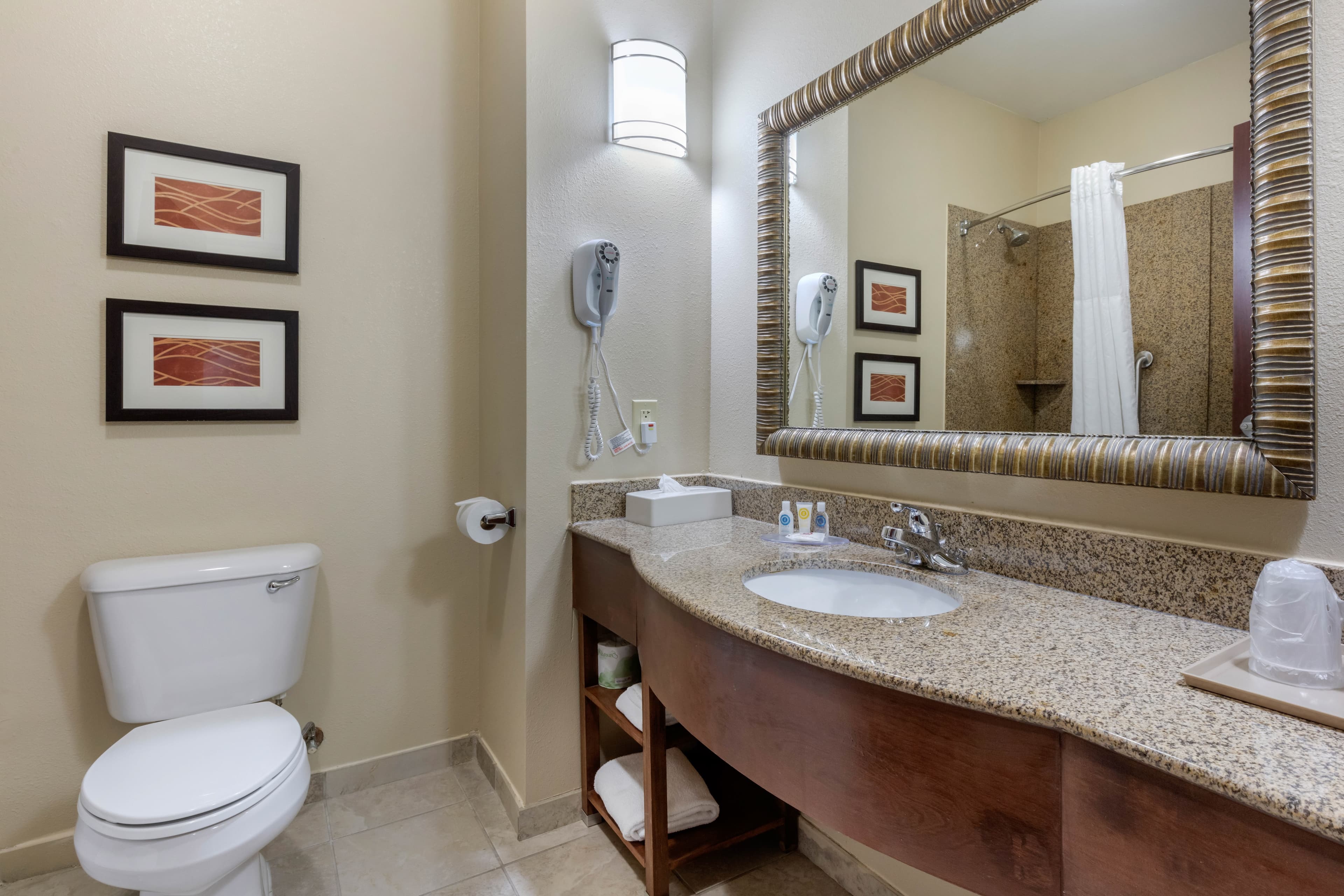 Comfort Inn & Suites North Little Rock McCain Mall — 32