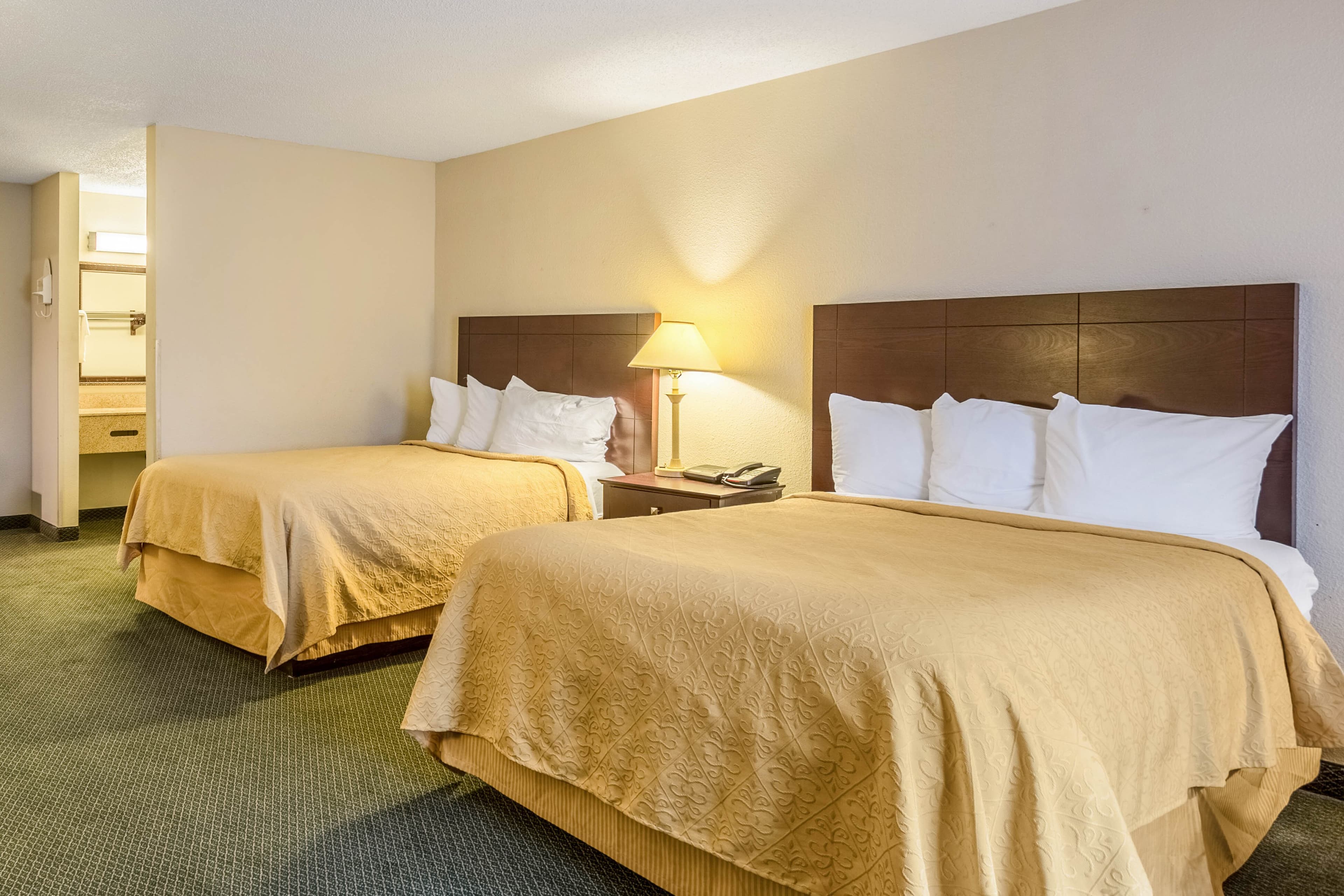 Quality Inn Heber Springs — 8