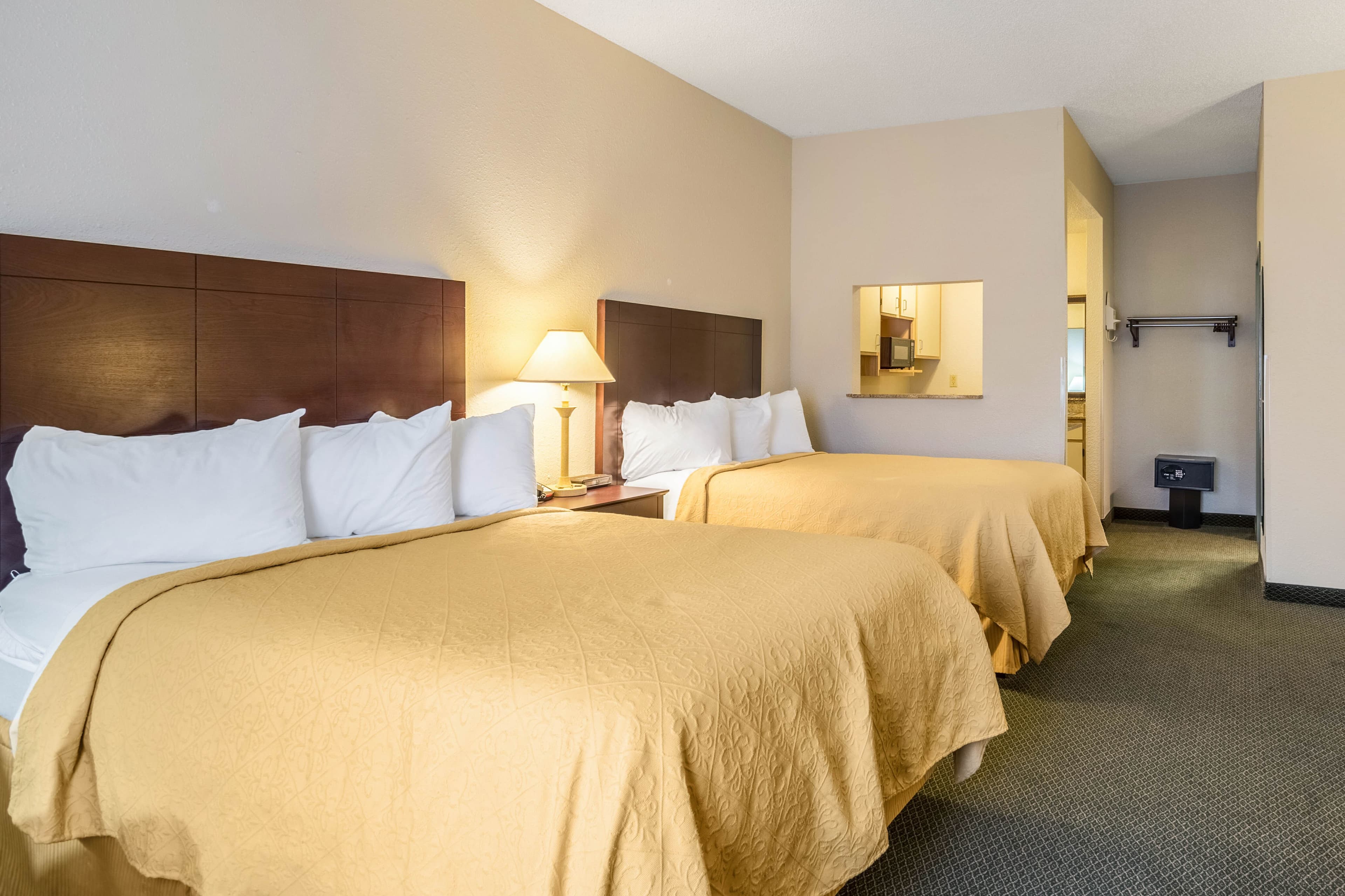 Quality Inn Heber Springs - Image 2