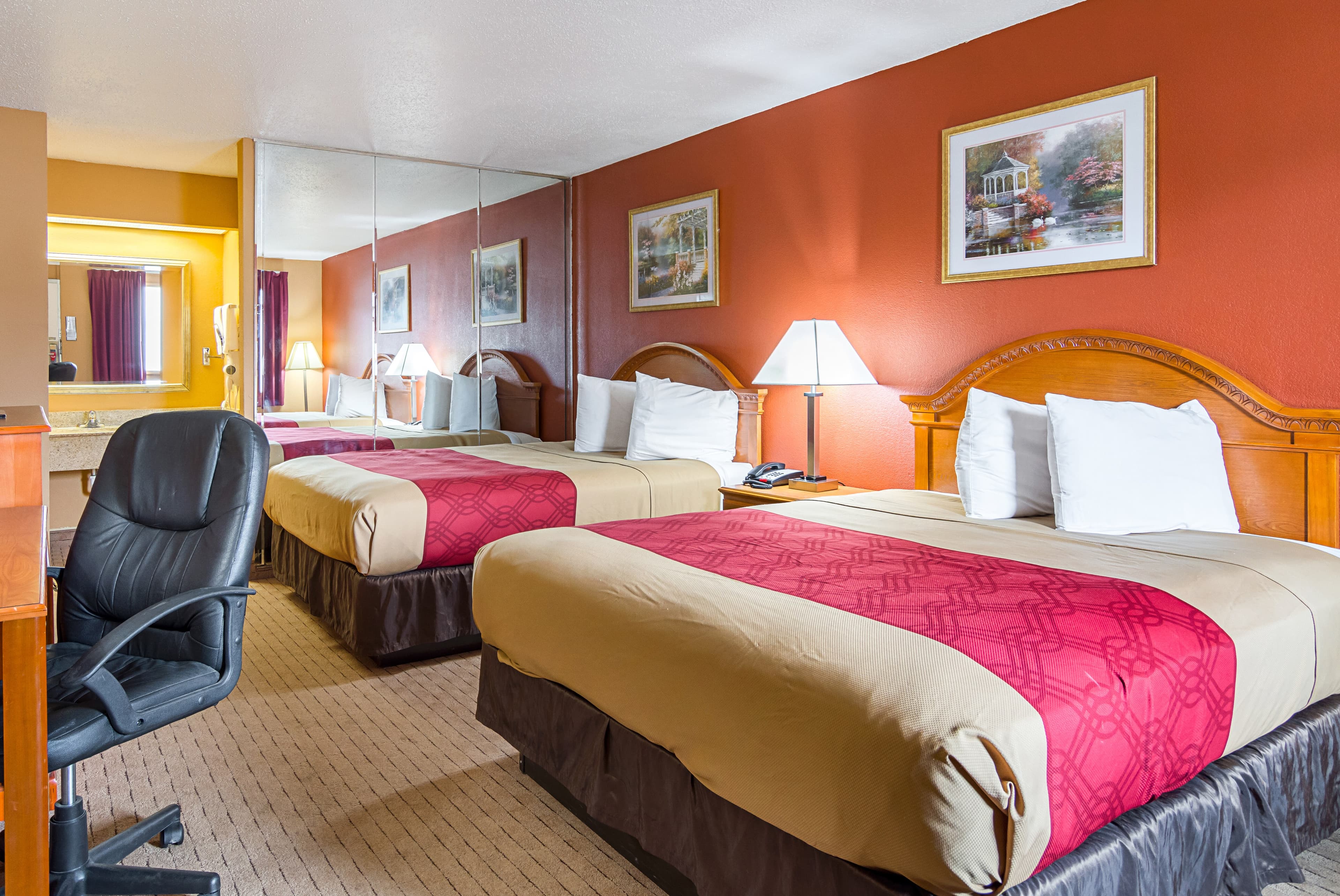 Econo Lodge Jacksonville near Little Rock Air Force Base - Image 1