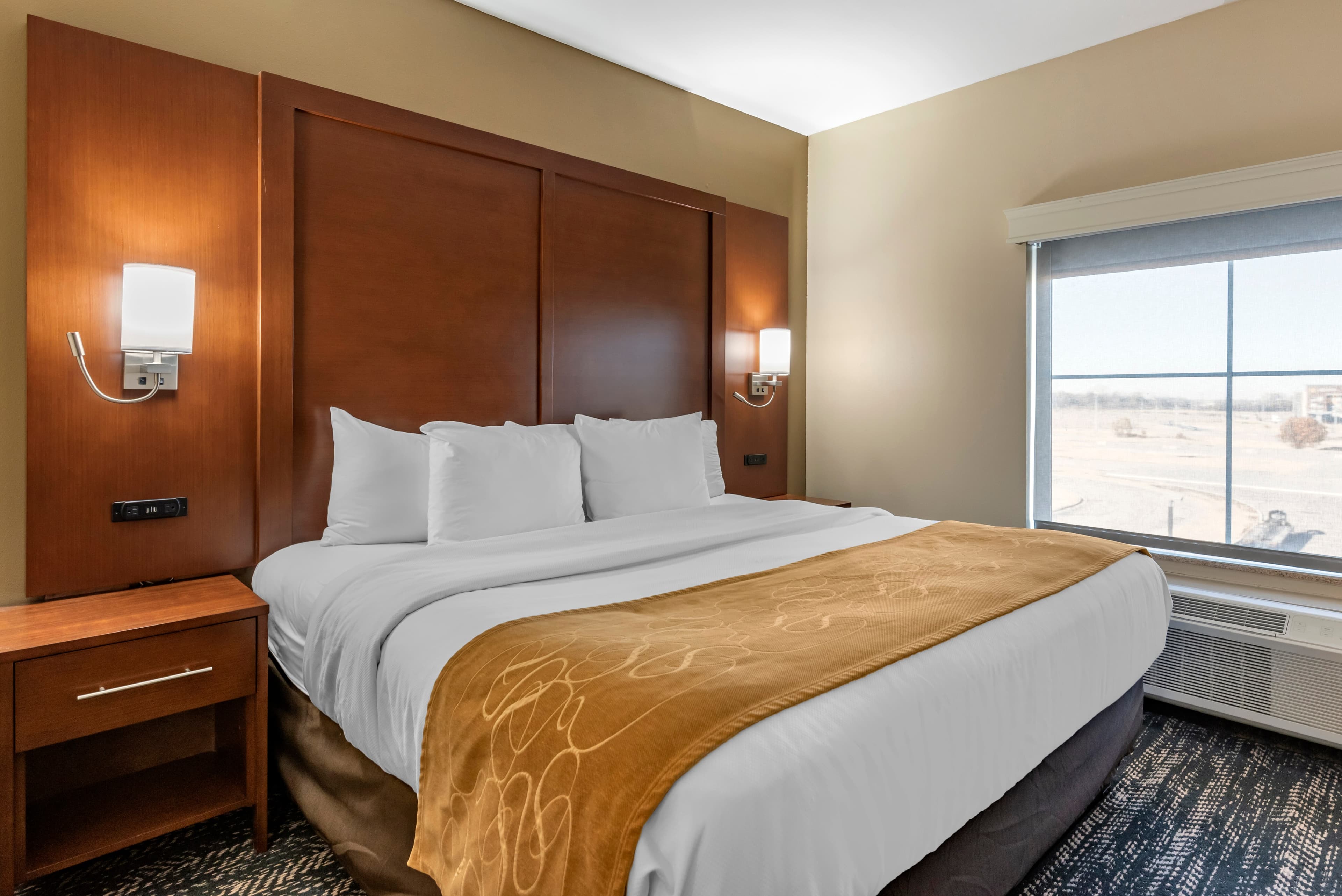 Comfort Suites West Memphis I-40 I-55 - Image 2