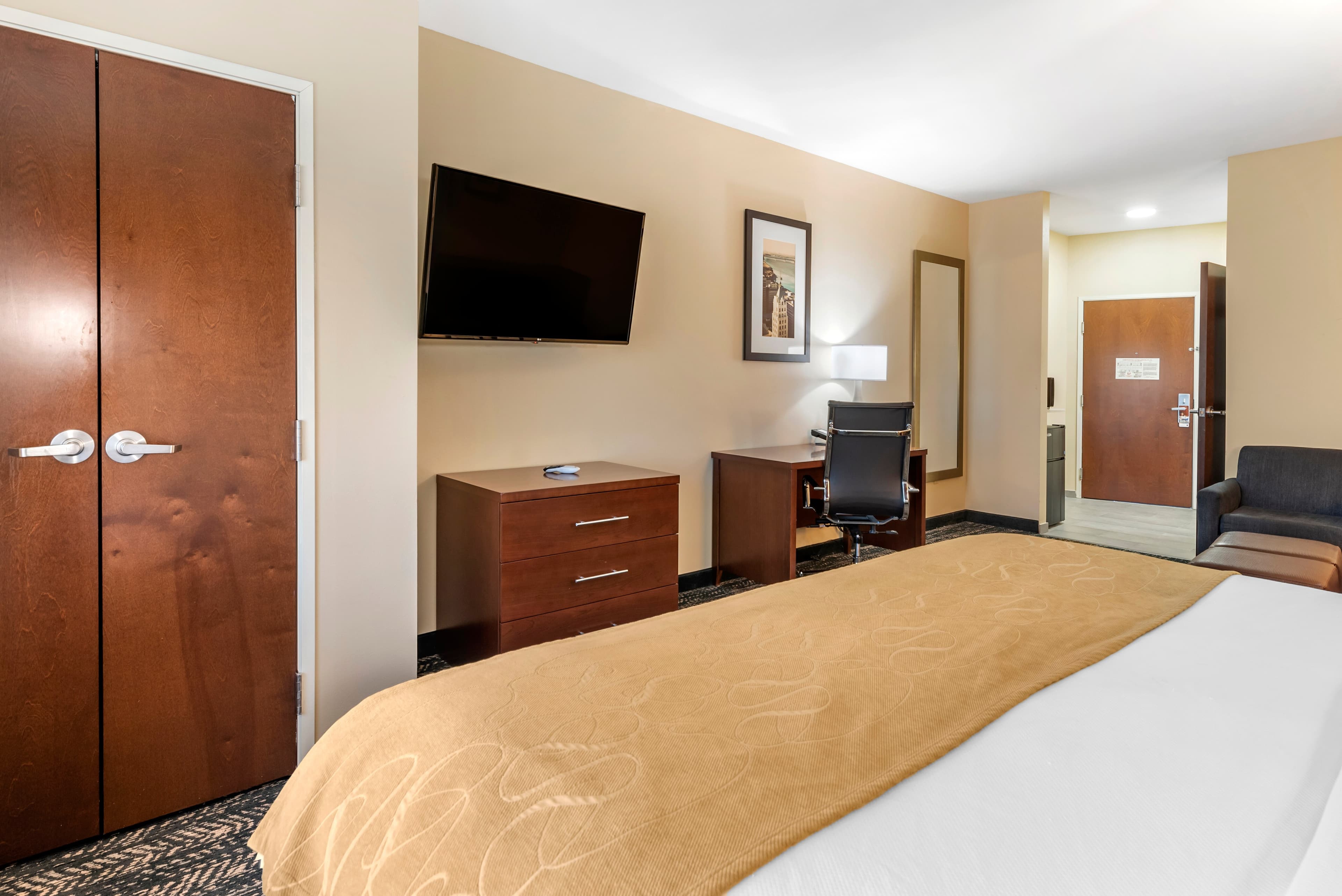 Comfort Suites West Memphis I-40 I-55 - Image 3
