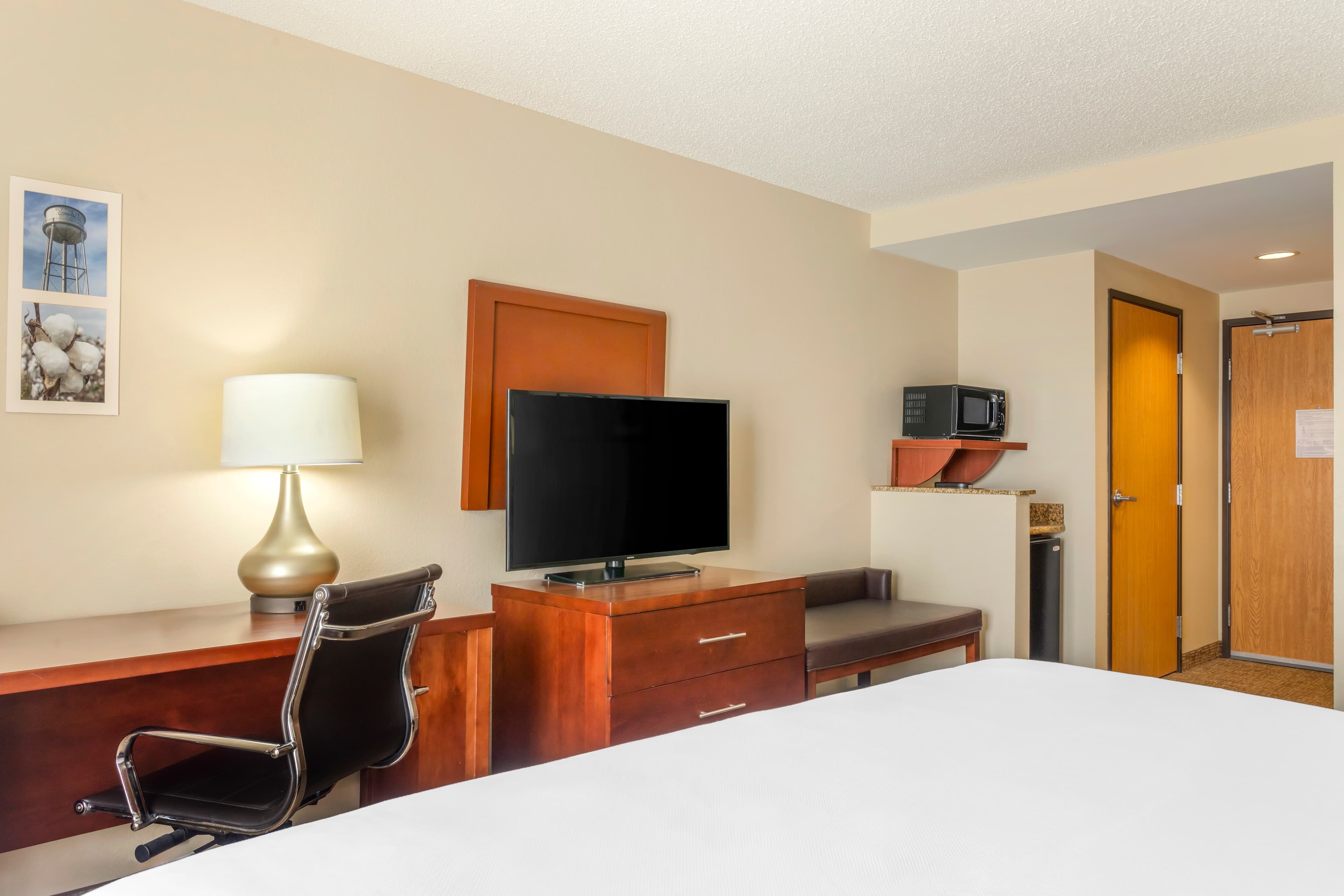 Comfort Inn & Suites Blytheville - Image 4