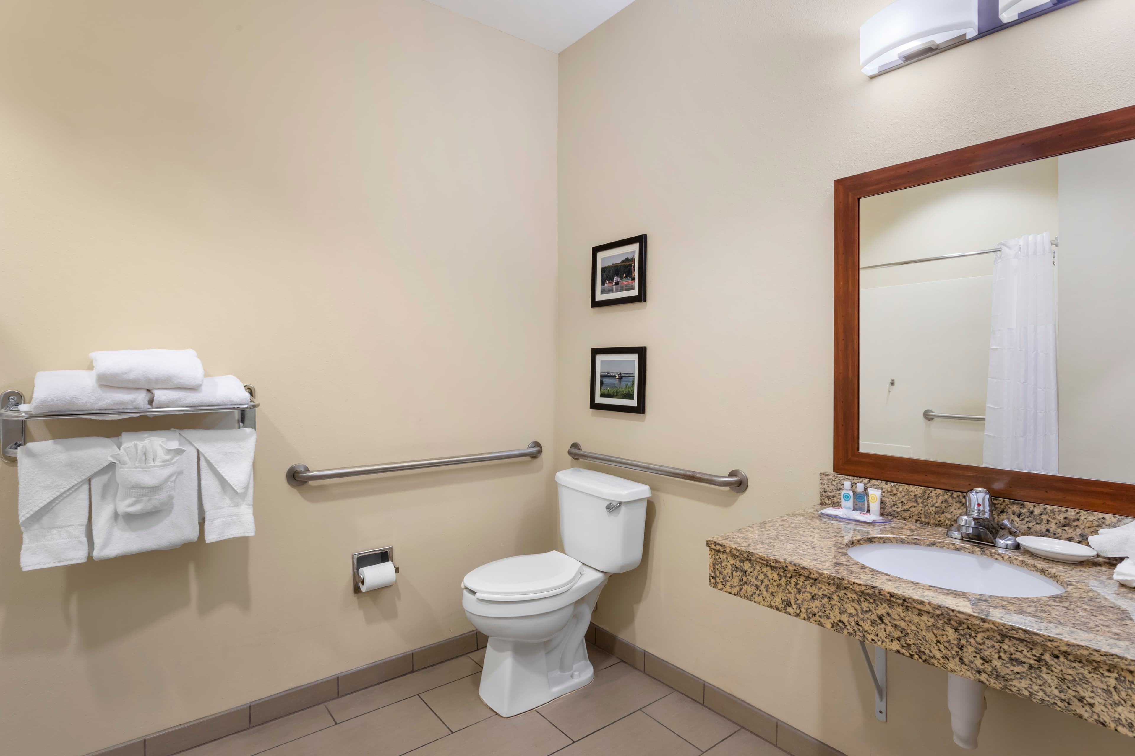 Comfort Inn & Suites Blytheville — 7