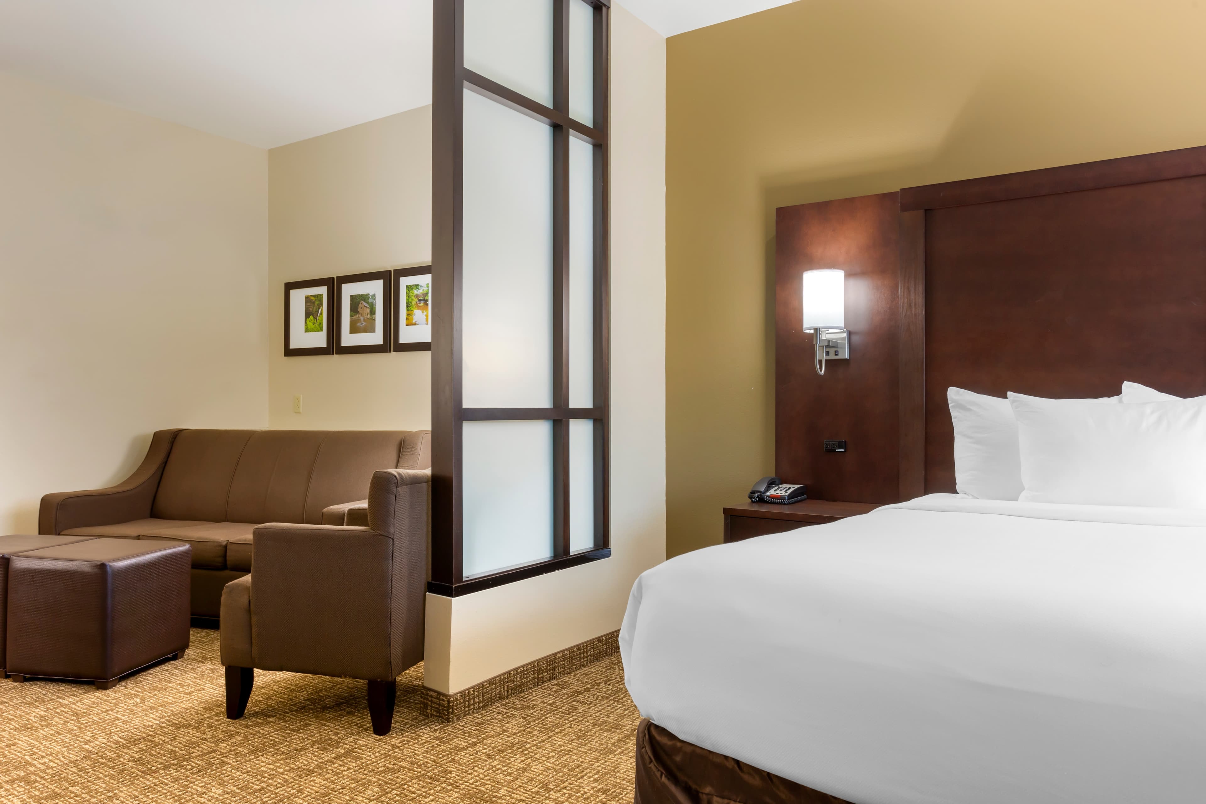 Comfort Suites Little Rock West - Image 5