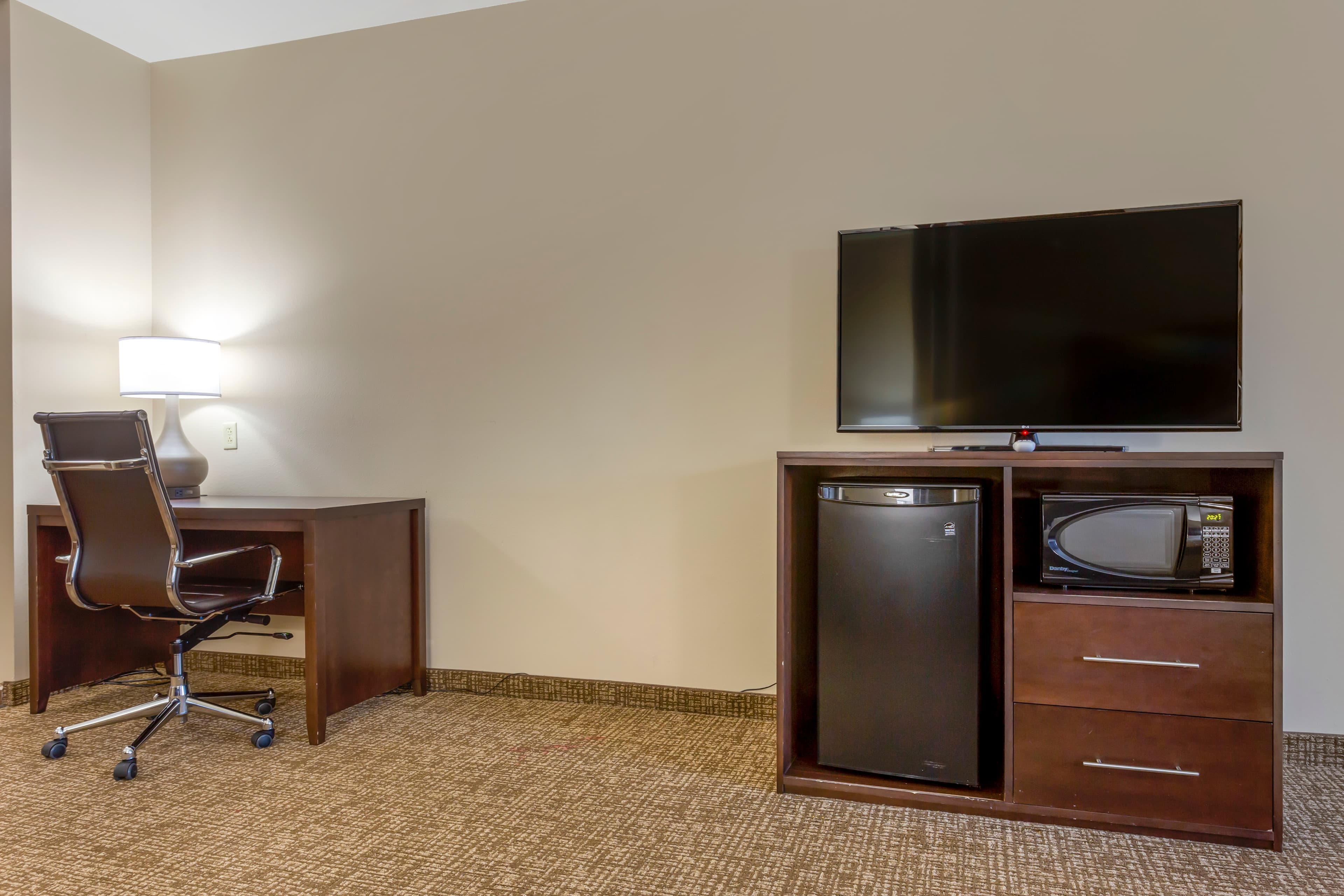 Comfort Suites Little Rock West — 16