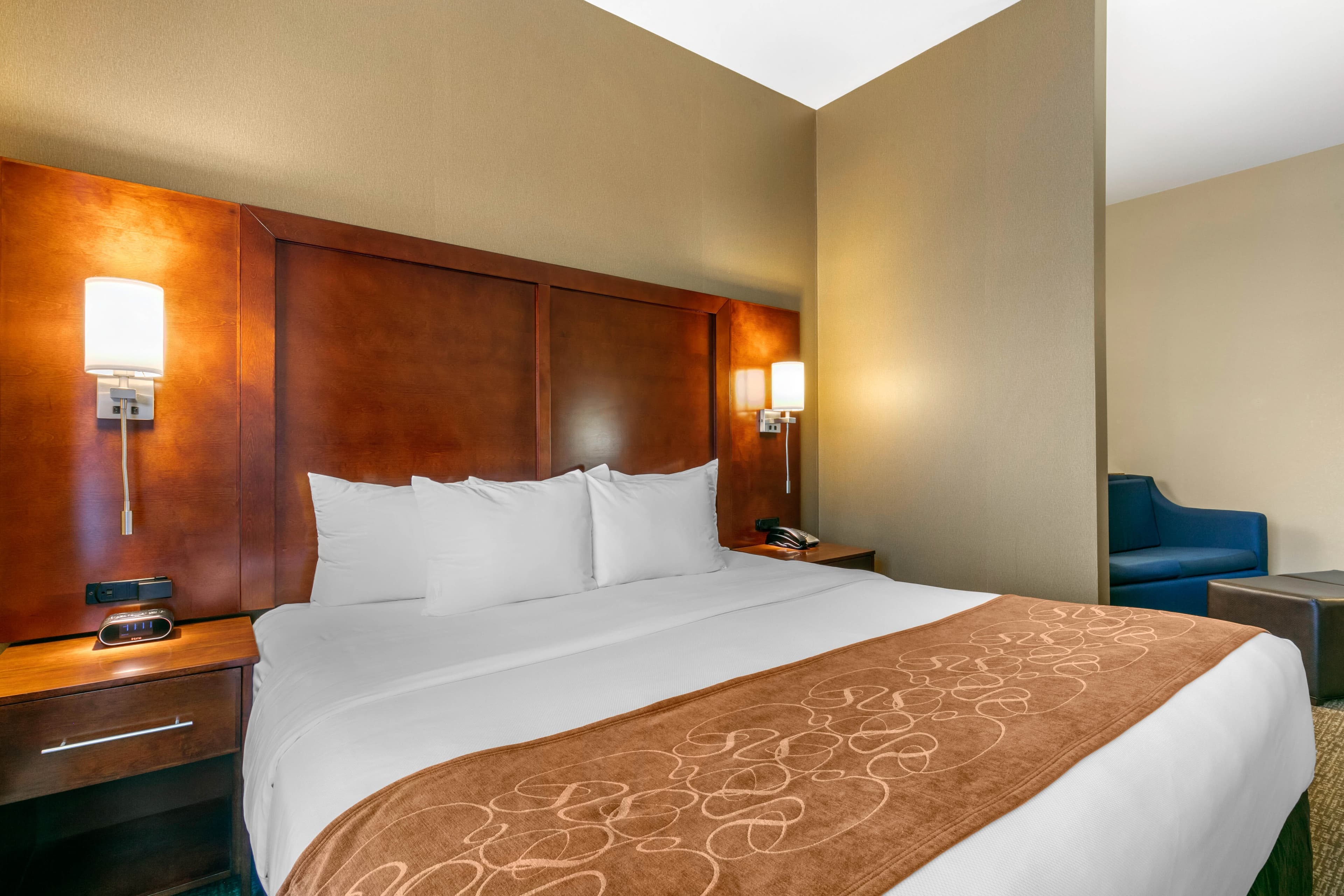 Comfort Suites Forrest City — 14