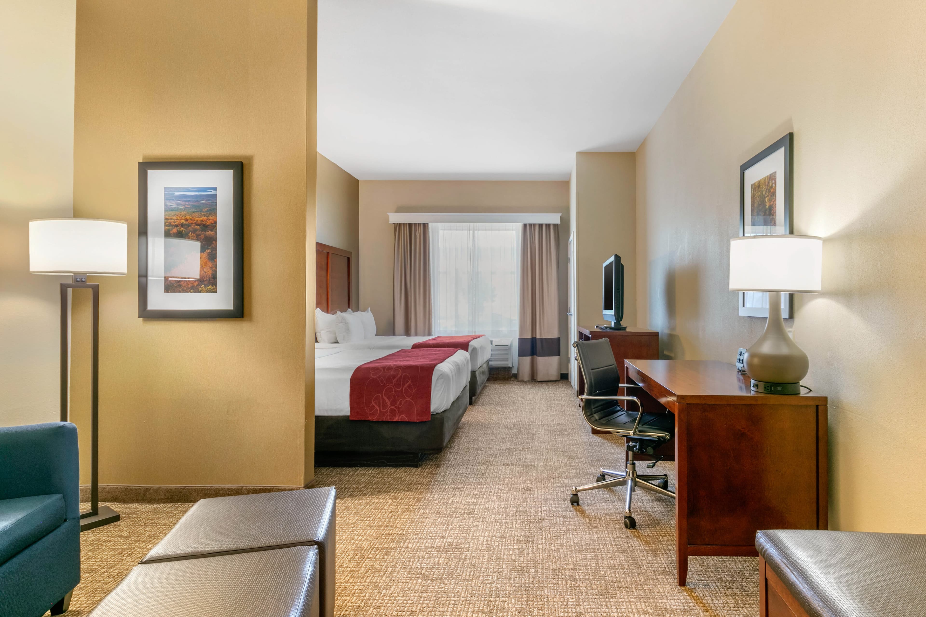 Comfort Suites Forrest City — 27