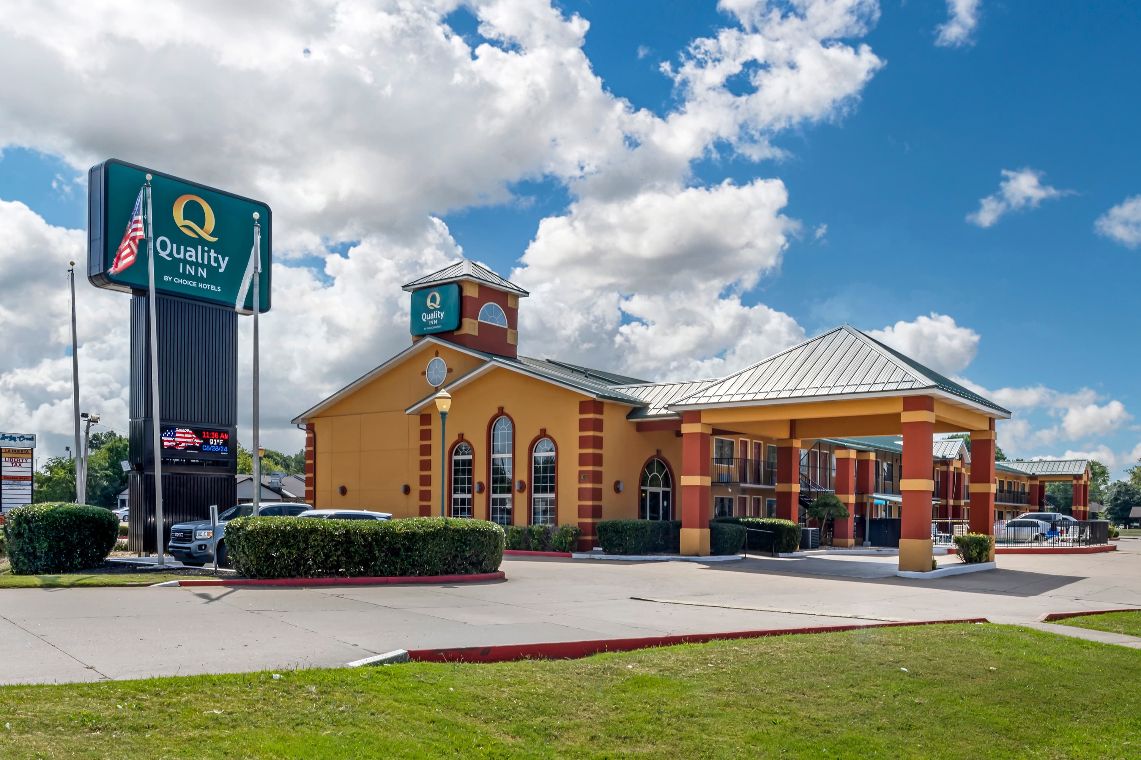 Quality Inn Siloam Springs West - Image 1