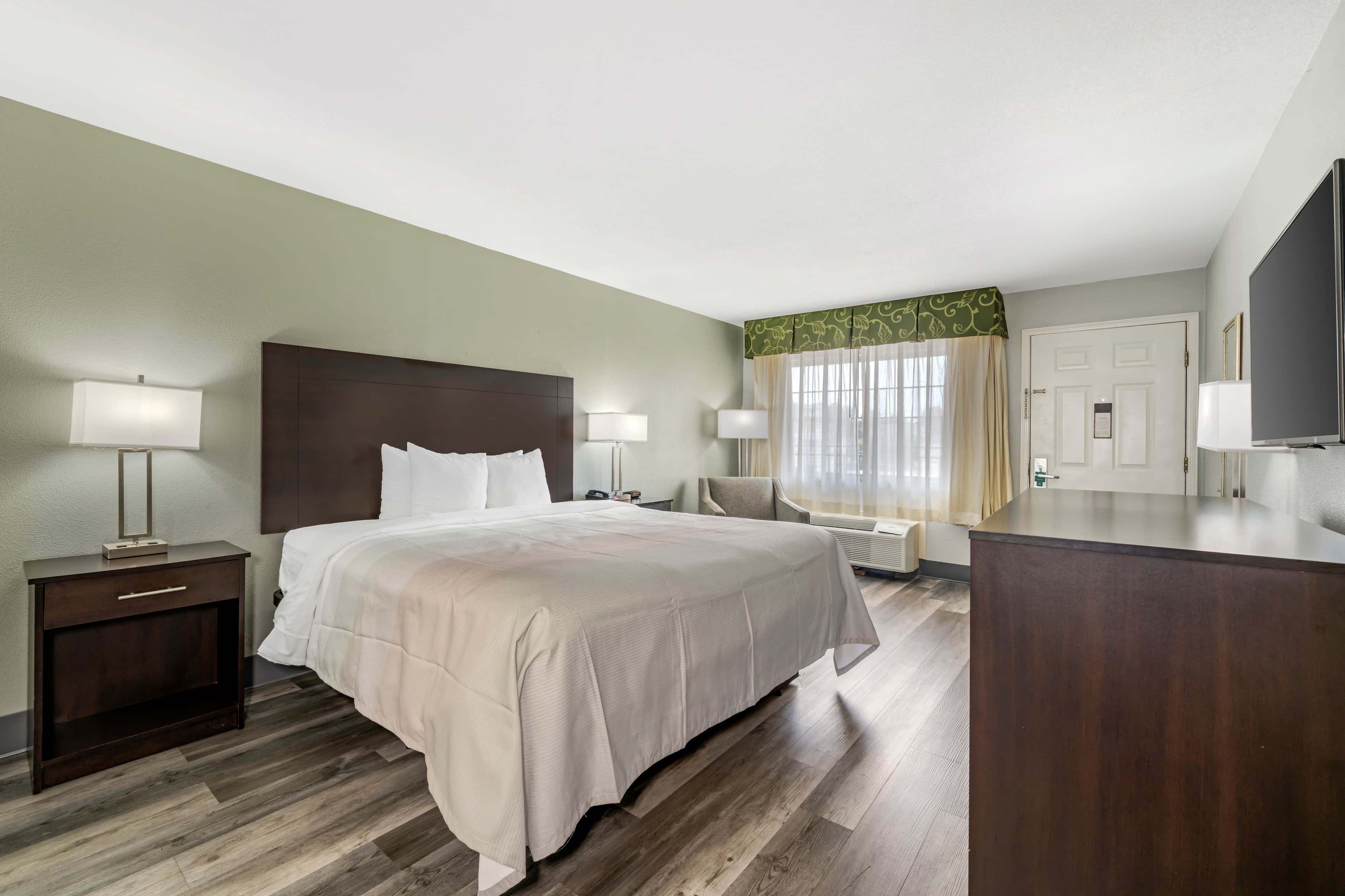 Quality Inn Siloam Springs West — 6