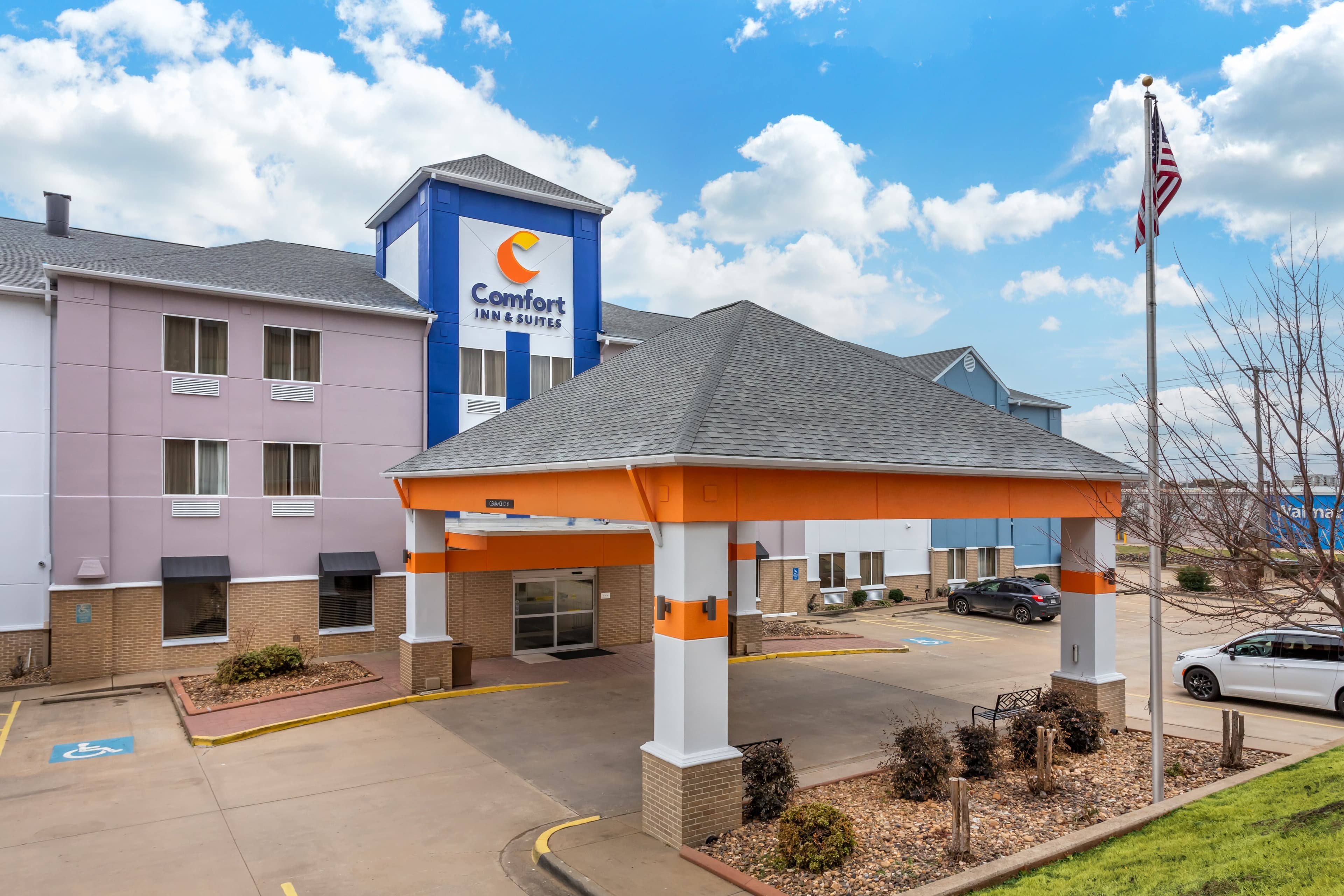 Comfort Inn & Suites Conway - Image 1