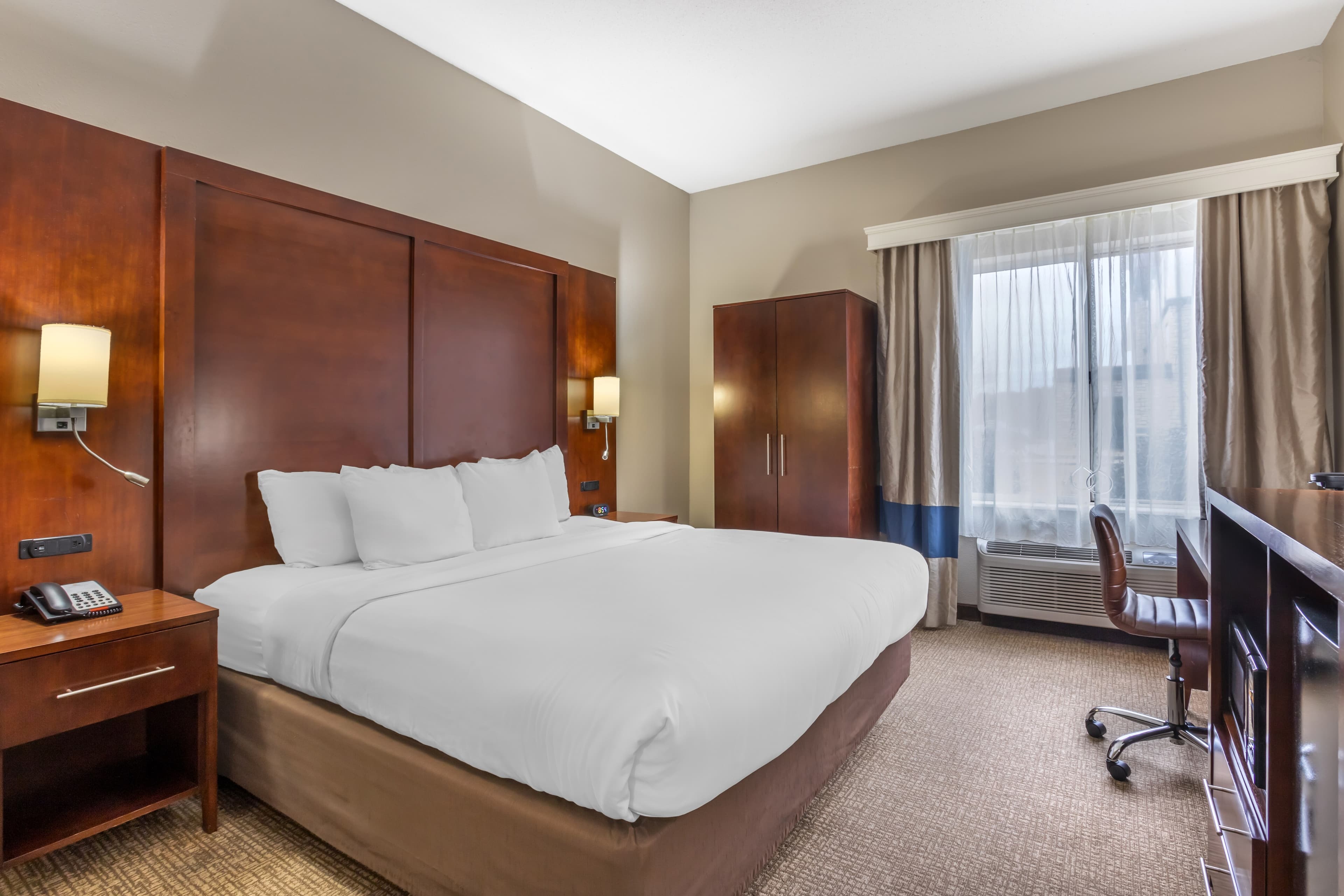 Comfort Inn & Suites Conway - Image 2