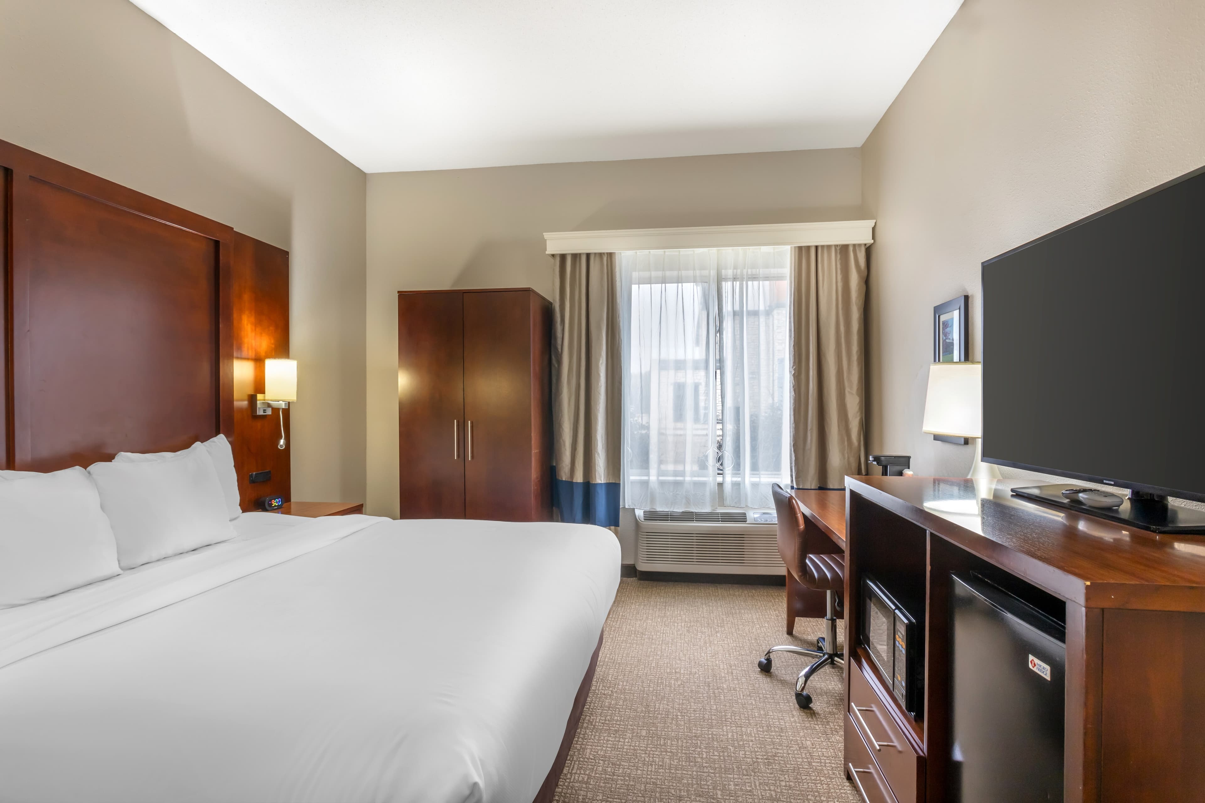 Comfort Inn & Suites Conway - Image 4