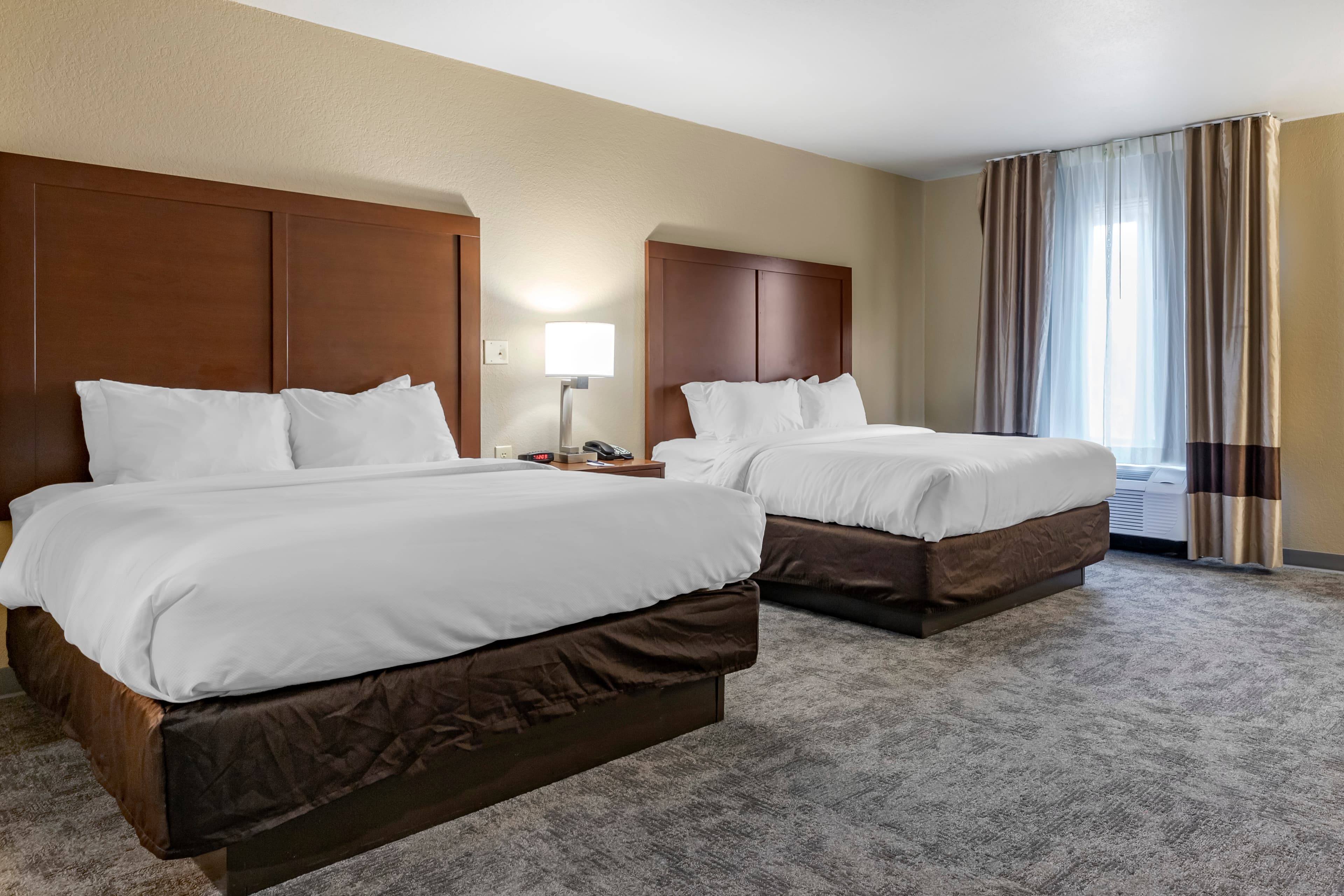 Comfort Inn Bentonville - Crystal Bridges — 12