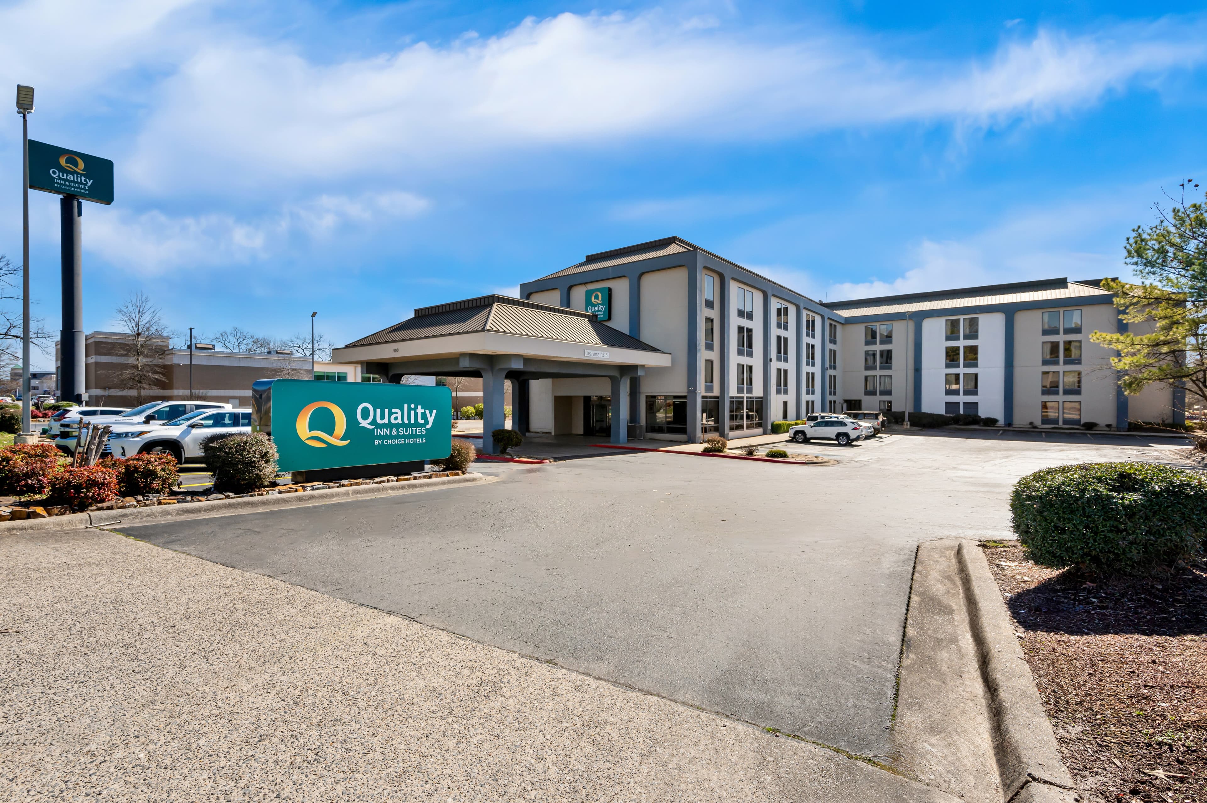 Quality Inn & Suites North Little Rock - Image 1