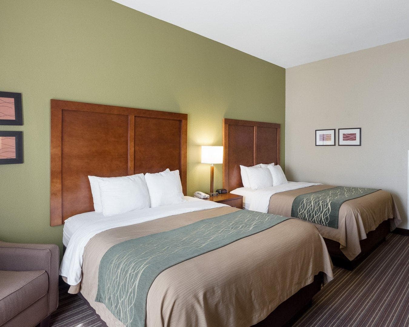 Comfort Inn & Suites Fayetteville-University Area — 20