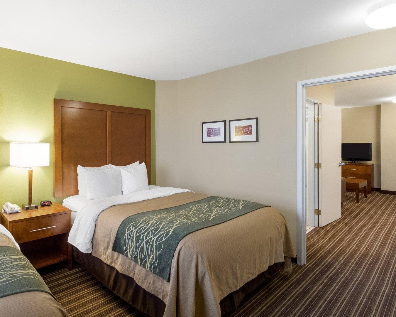 Comfort Inn & Suites Fayetteville-University Area — 40