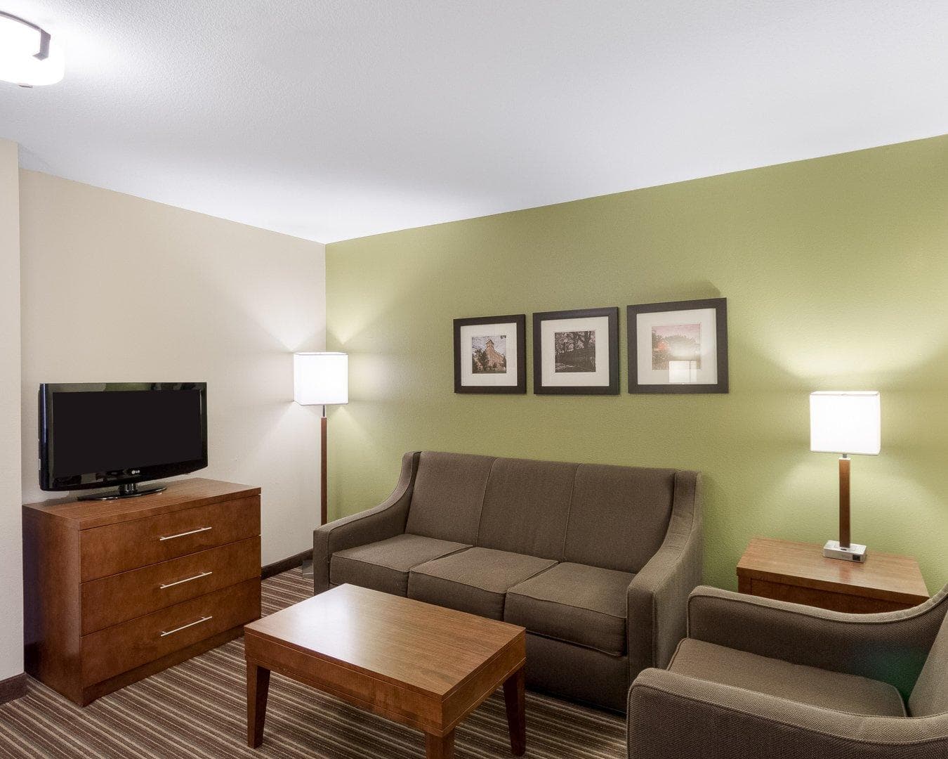 Comfort Inn & Suites Fayetteville-University Area — 27
