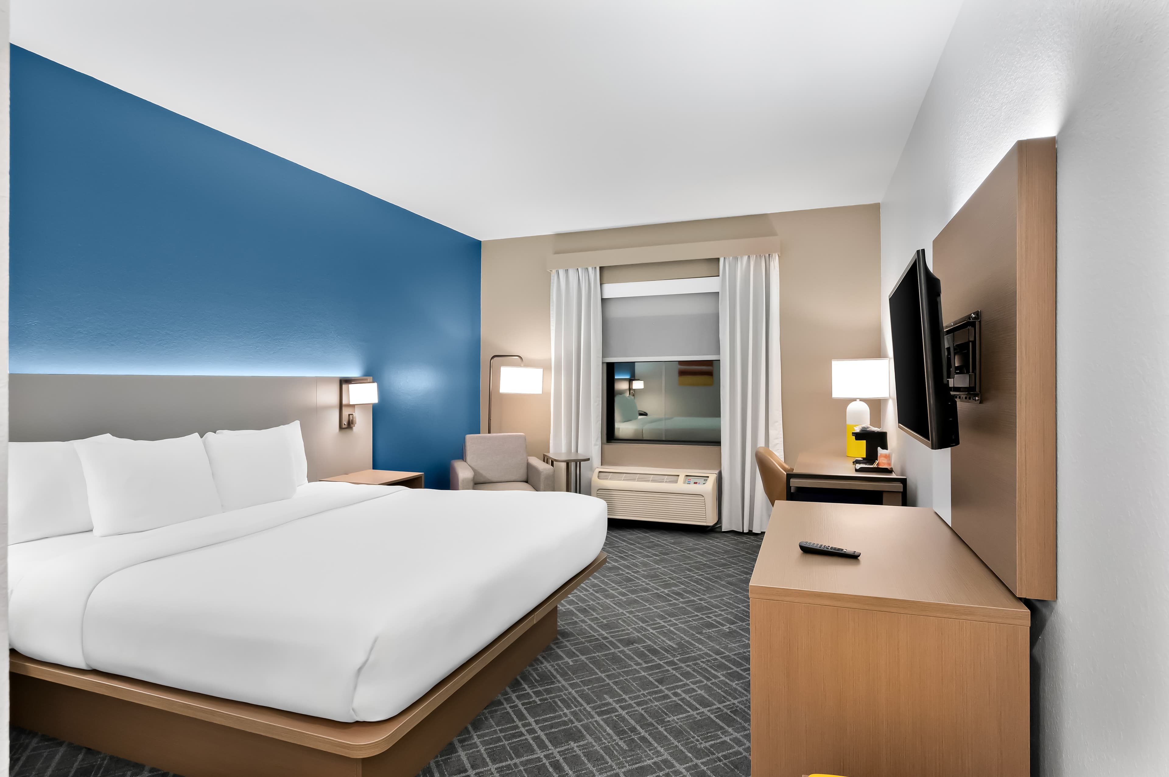 Comfort Inn & Suites Fort Smith I-540 — 10