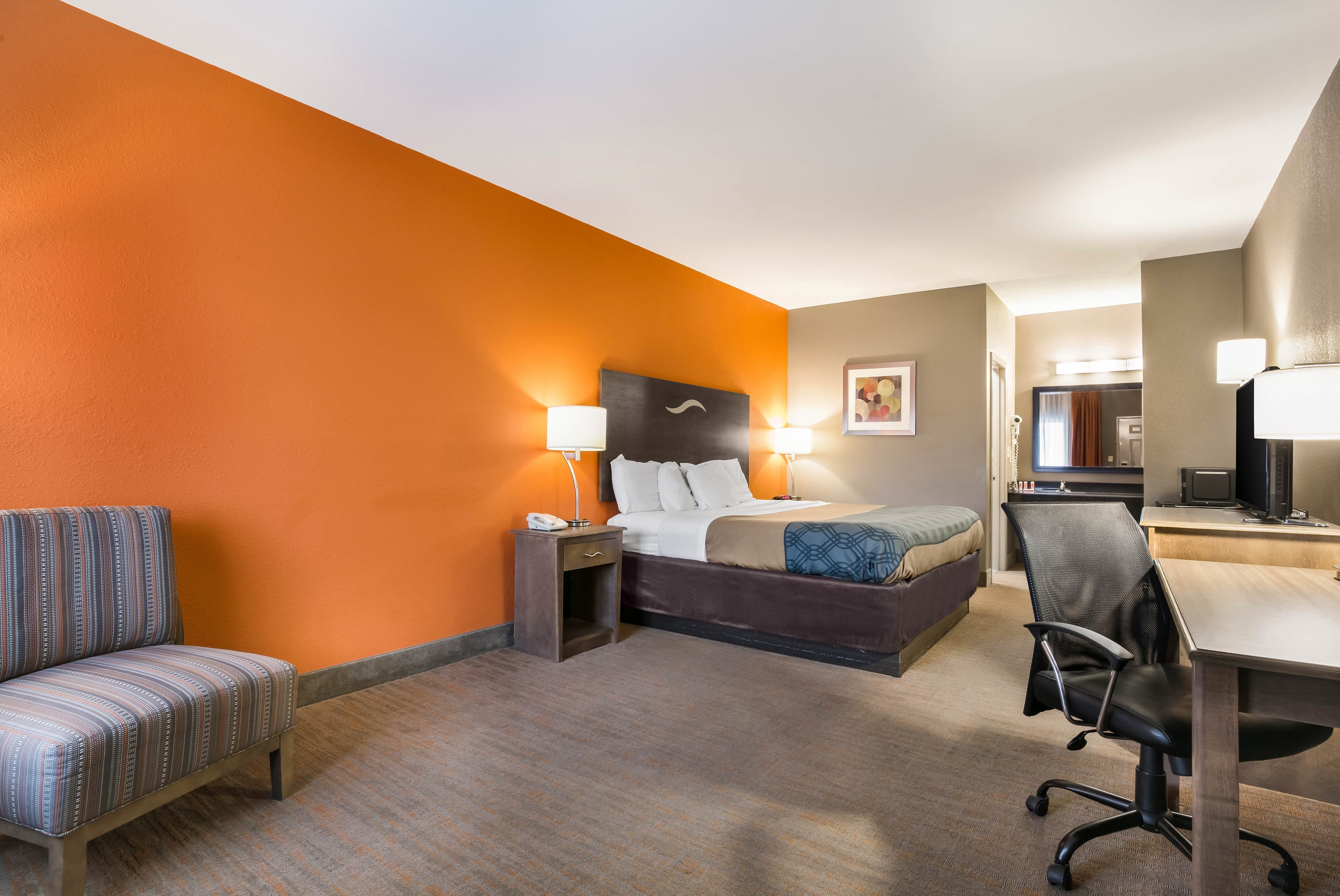 Econo Lodge Forrest City I-40 - Image 3