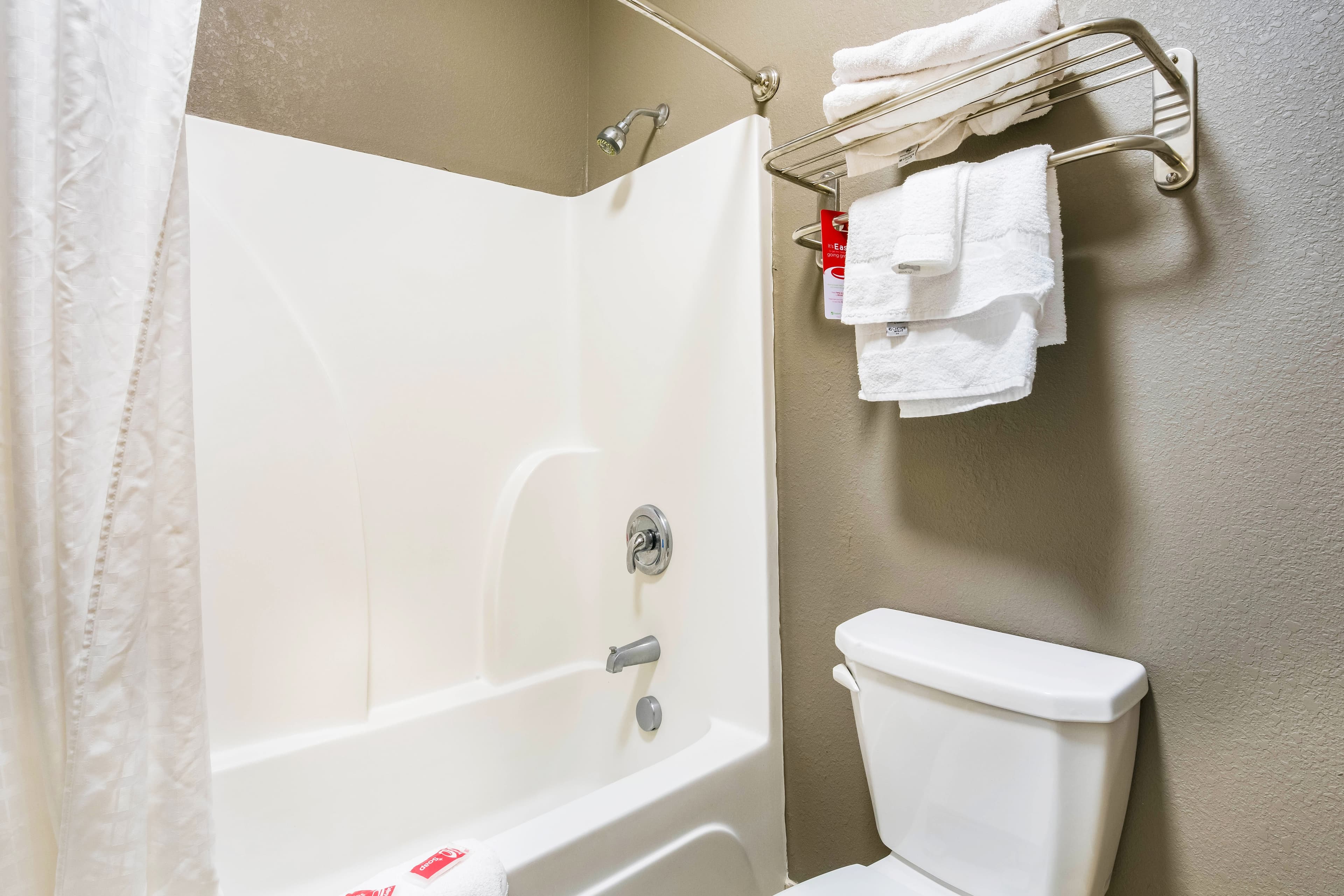 Econo Lodge Forrest City I-40 — 6