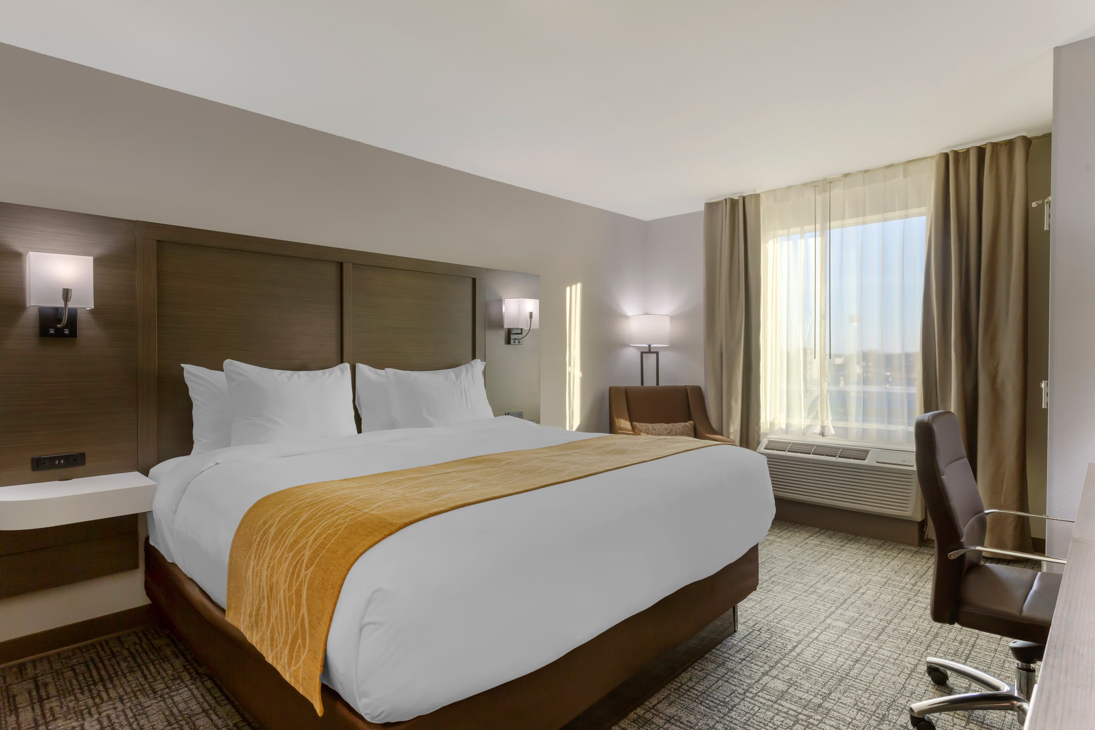 Comfort Inn Jonesboro Central - Image 2