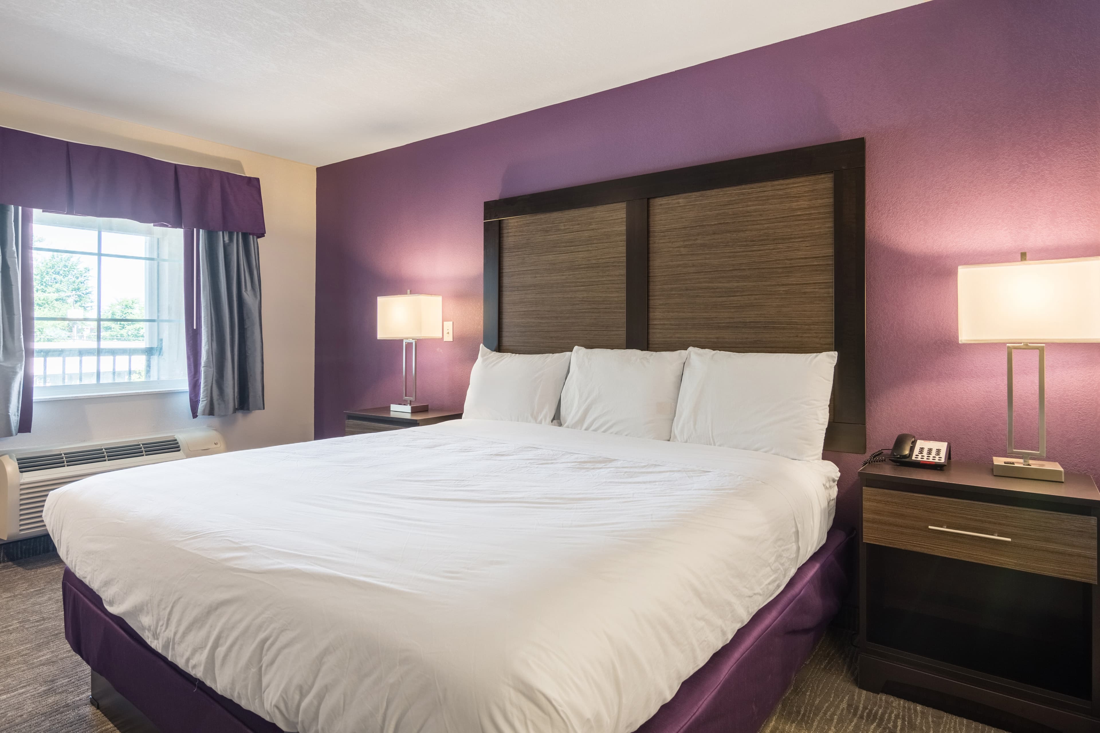 Econo Lodge Inn & Suites North Little Rock near Riverfront — 6