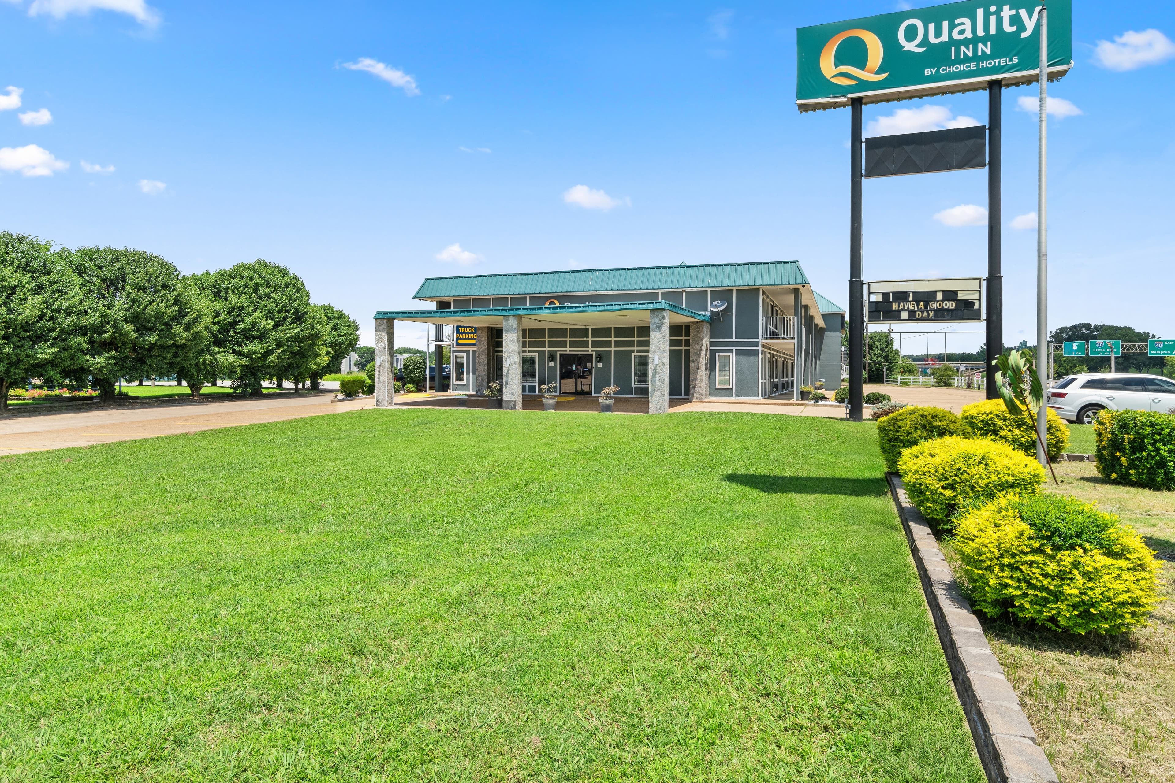 Quality Inn Forrest City I-40 - Image 1