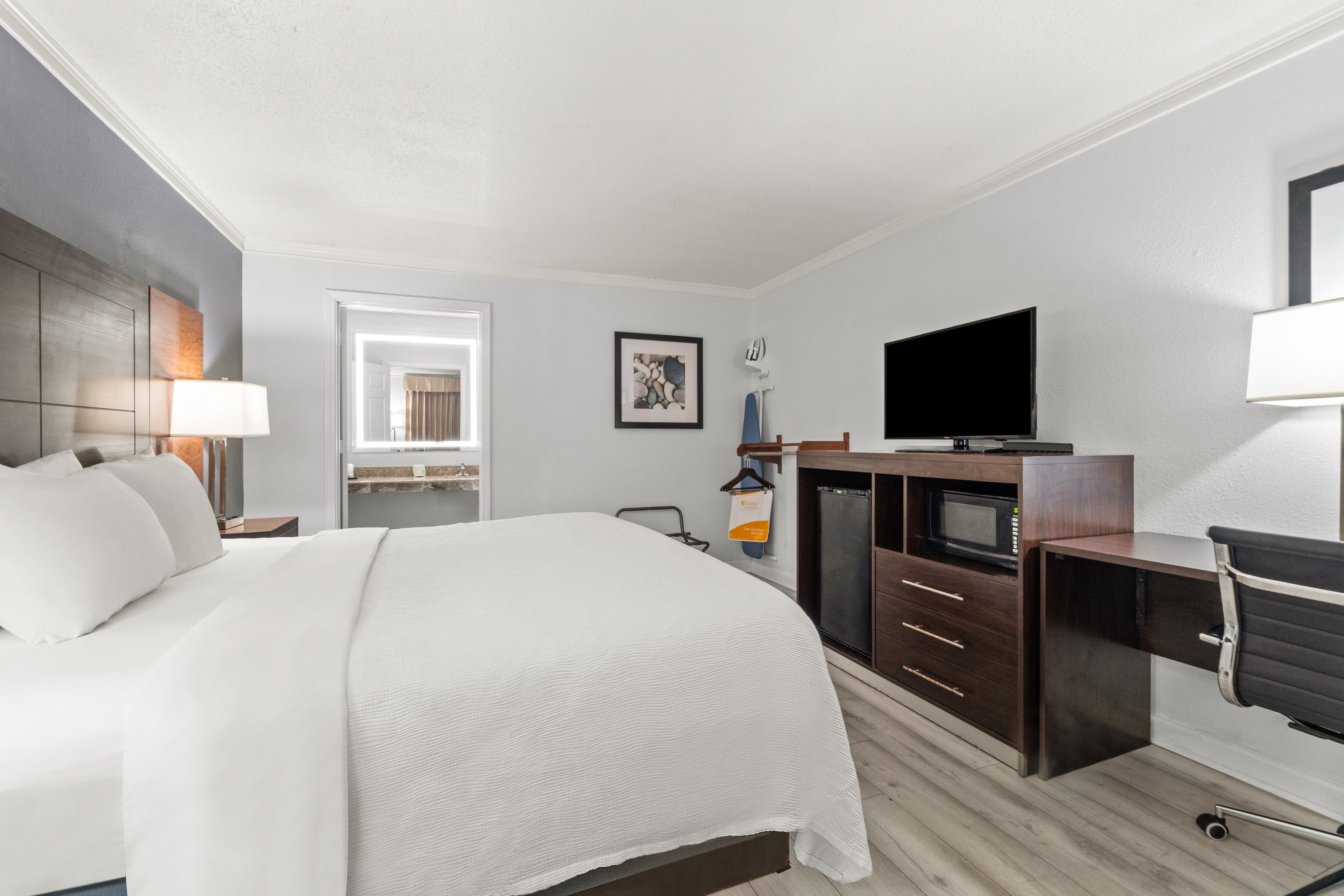Quality Inn Forrest City I-40 - Image 3