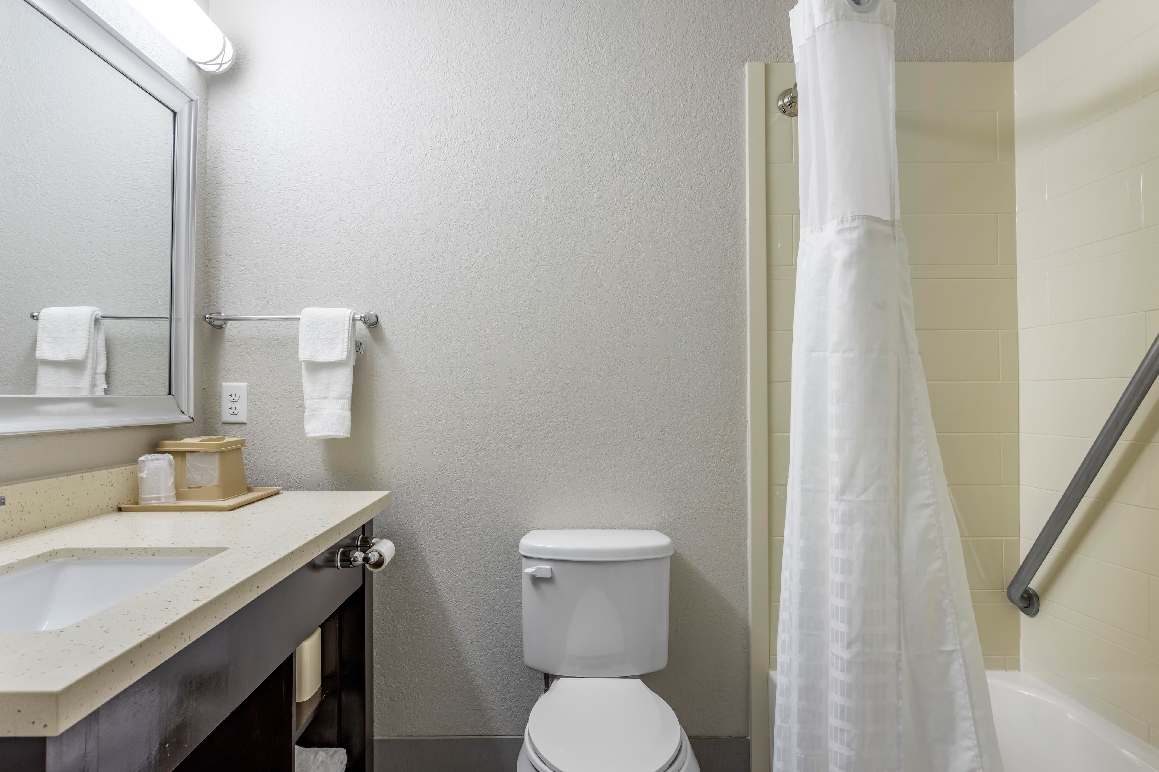 Comfort Inn & Suites North Little Rock JFK Blvd — 9
