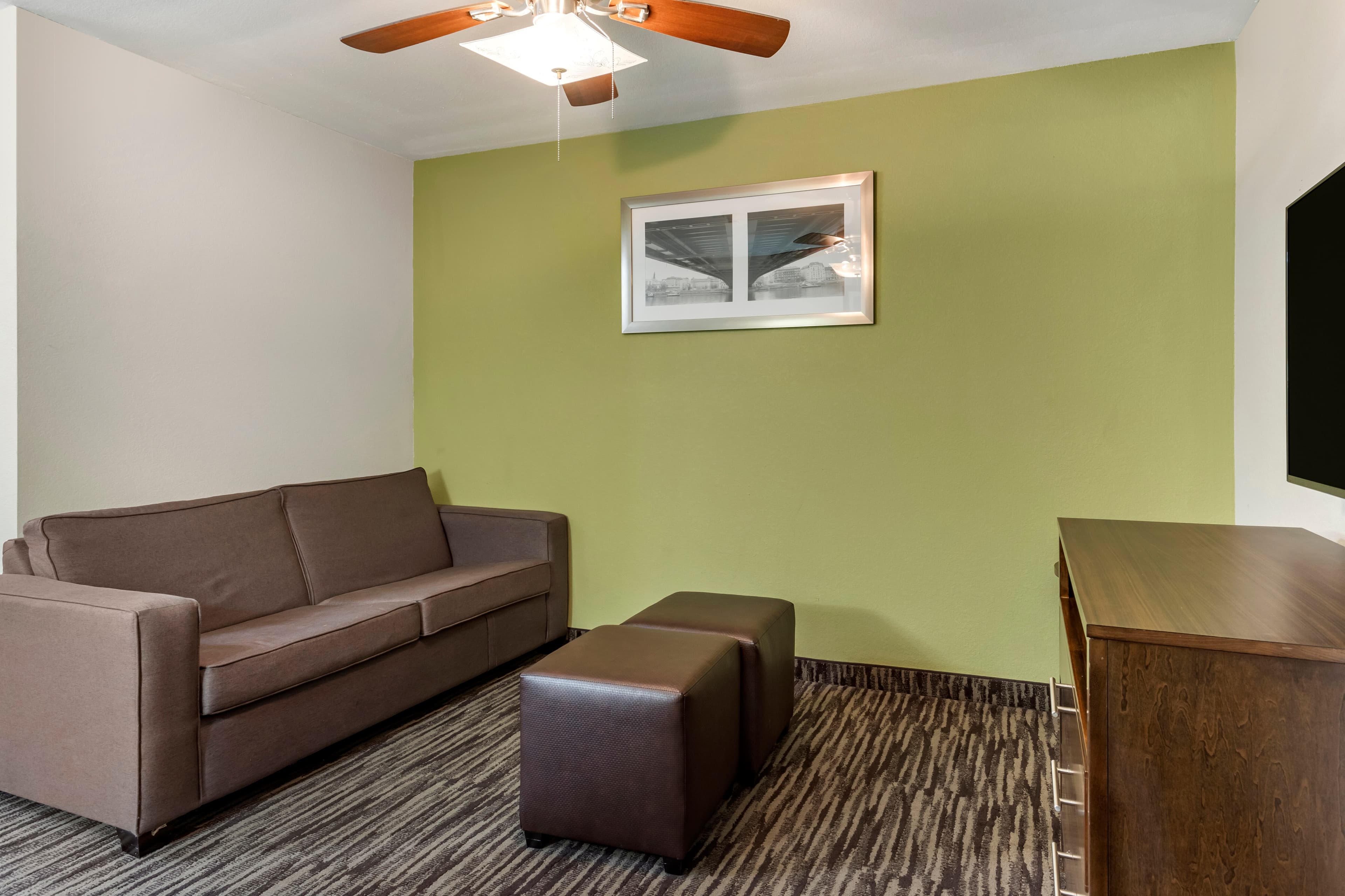 Comfort Inn & Suites North Little Rock JFK Blvd — 19